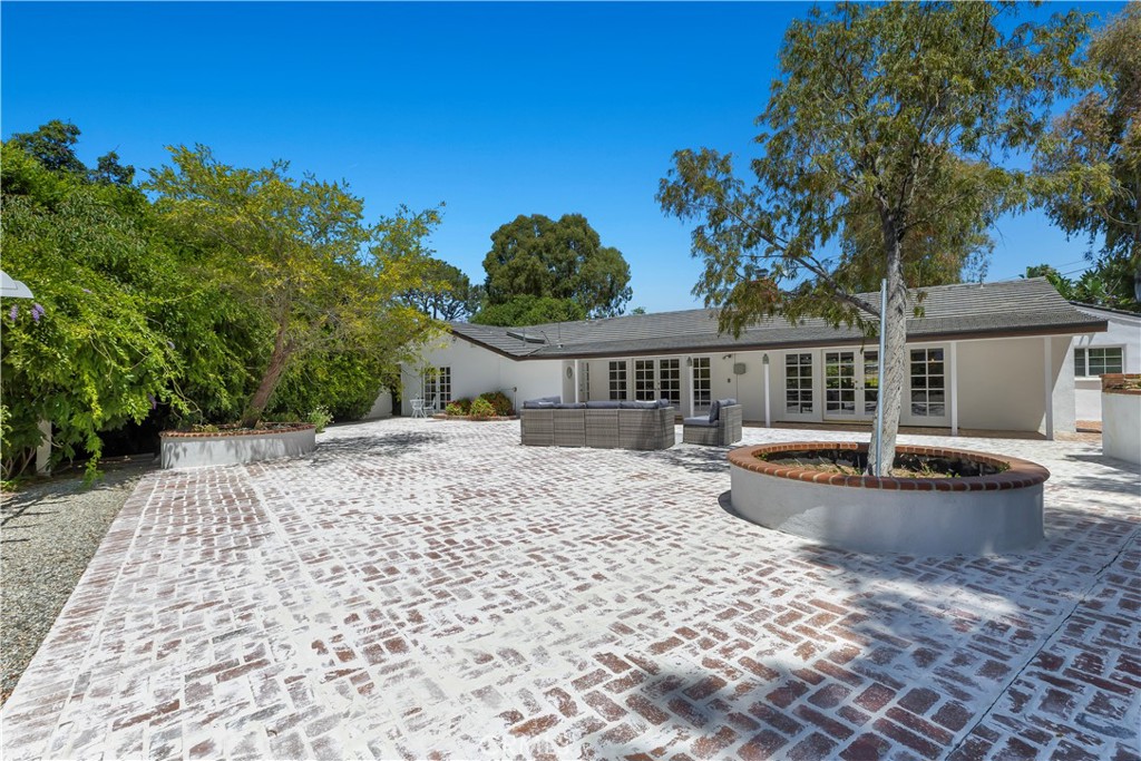 38 Chuckwagon Road