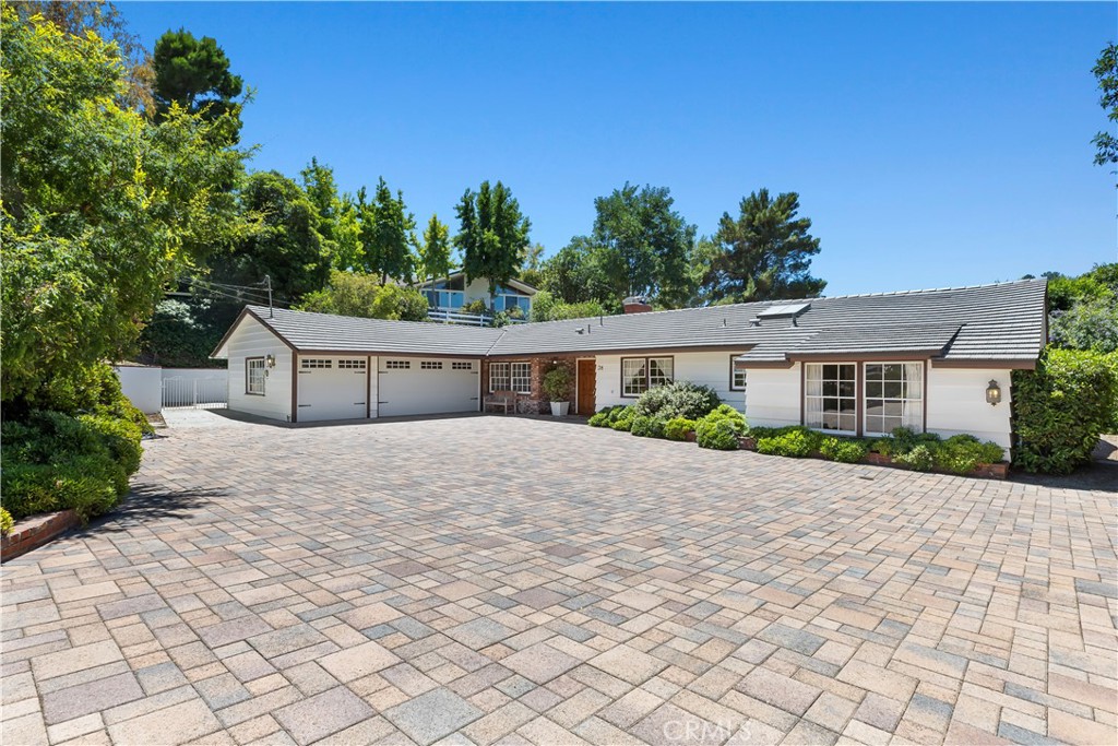 38 Chuckwagon Road