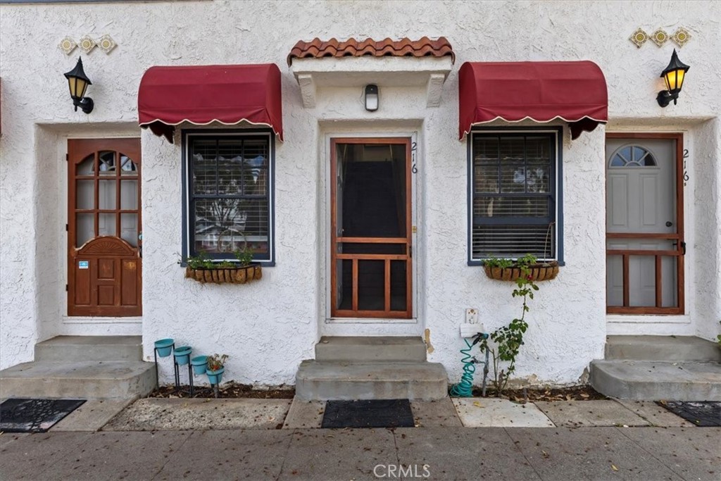 214 S Broadway