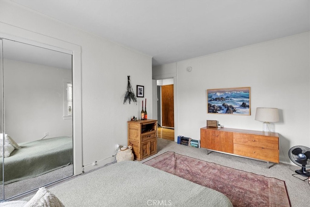214 S Broadway