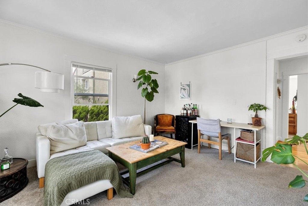 214 S Broadway
