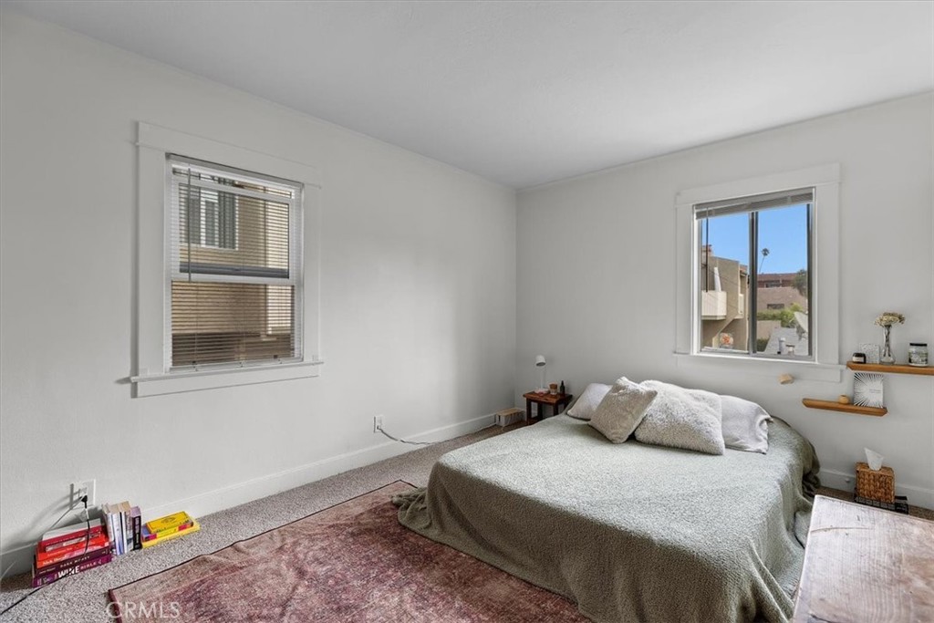 214 S Broadway