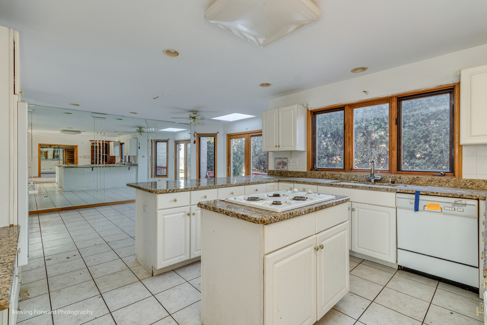 3331 Santa Fe Trail