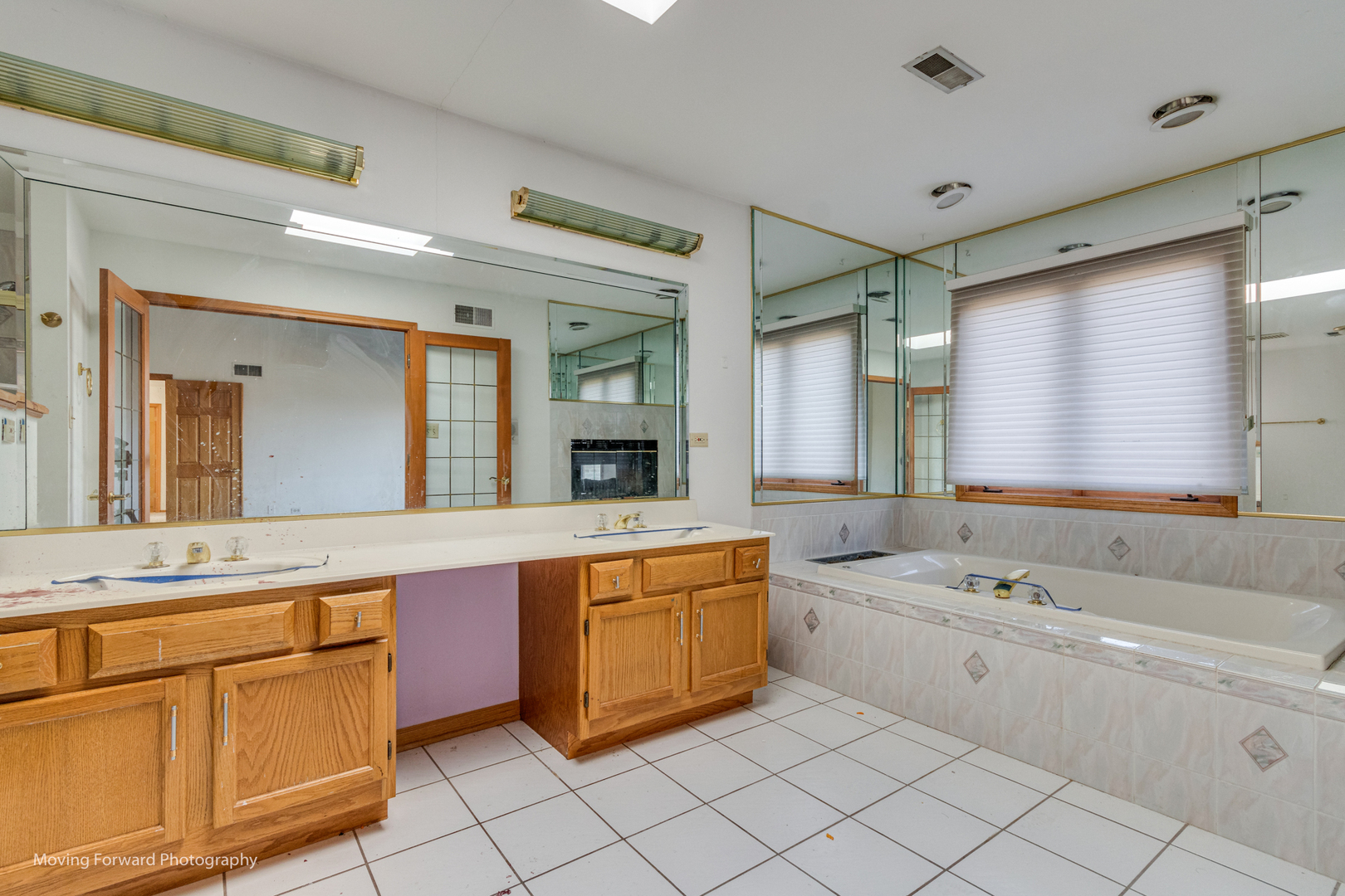 3331 Santa Fe Trail