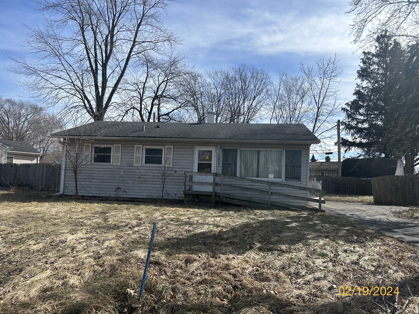 2403 Manor Lane