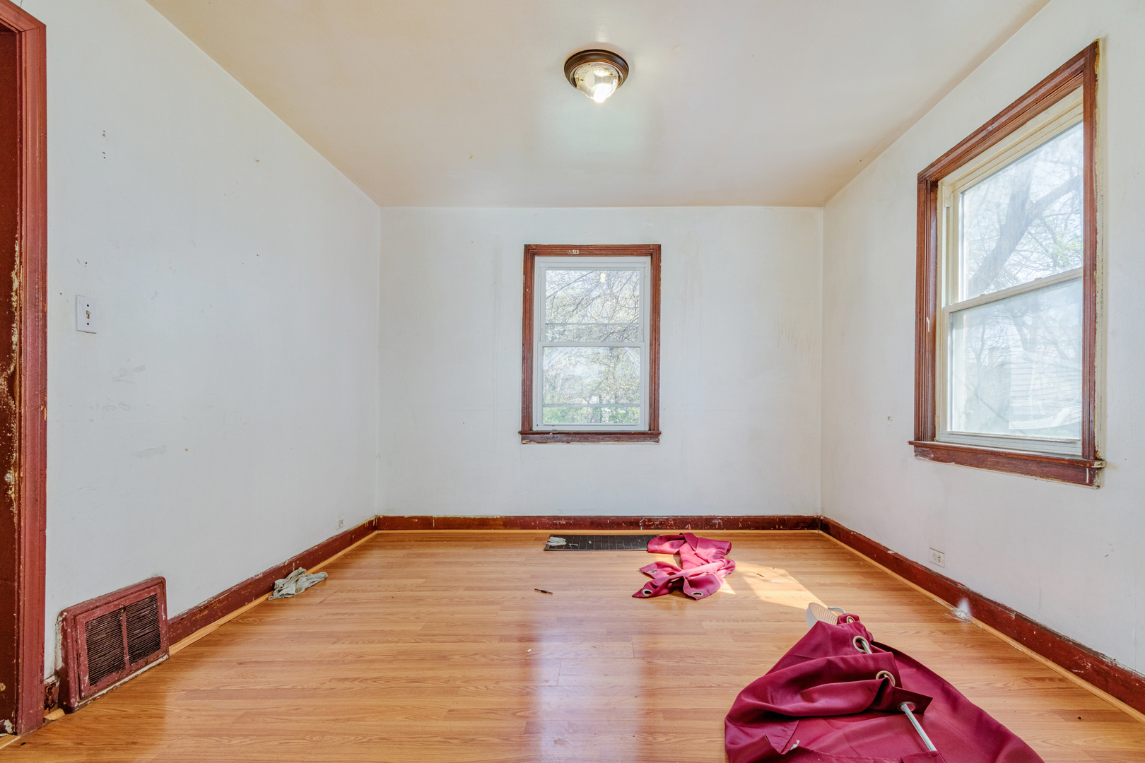 2050 W 76th Street