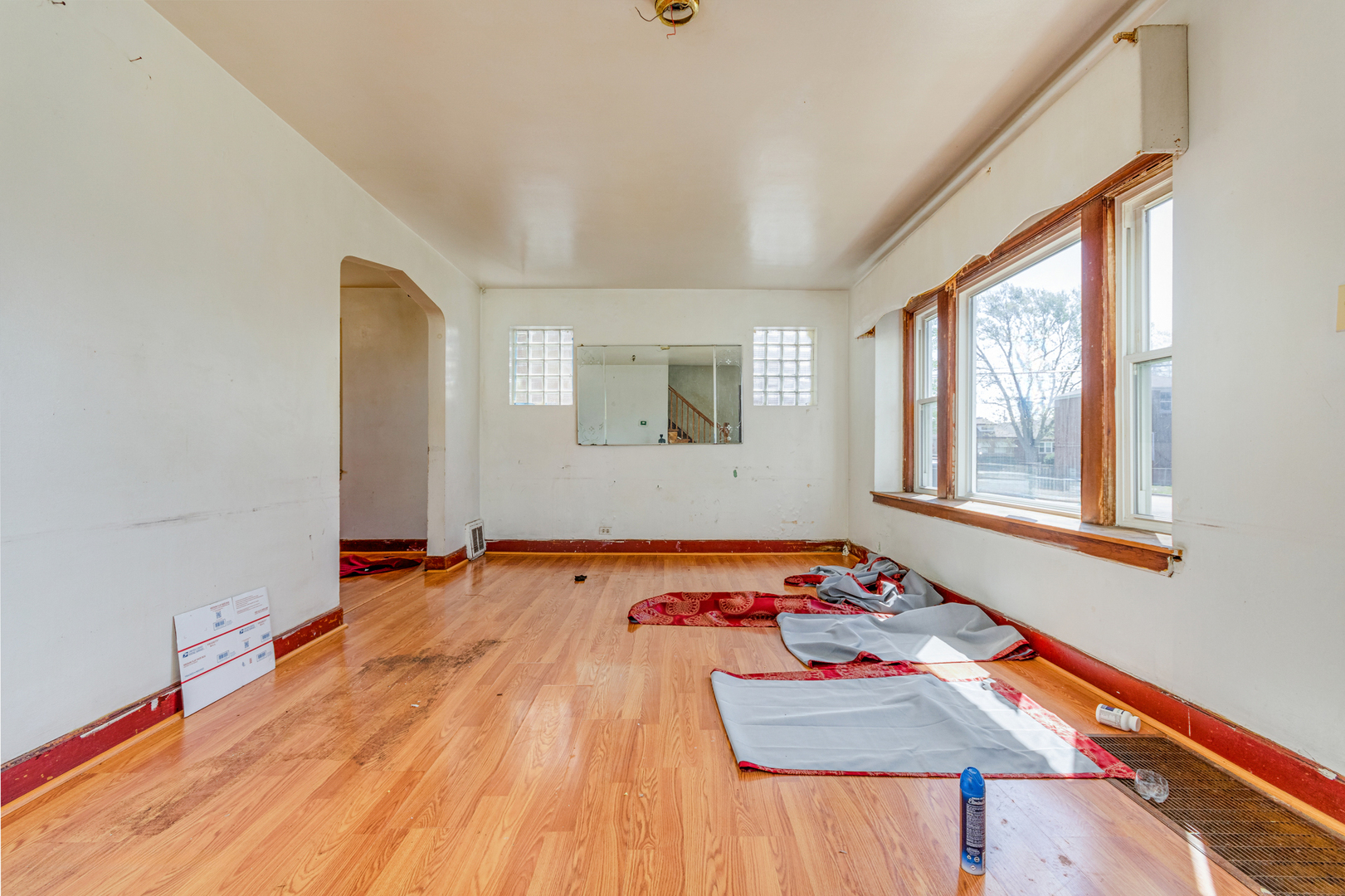 2050 W 76th Street