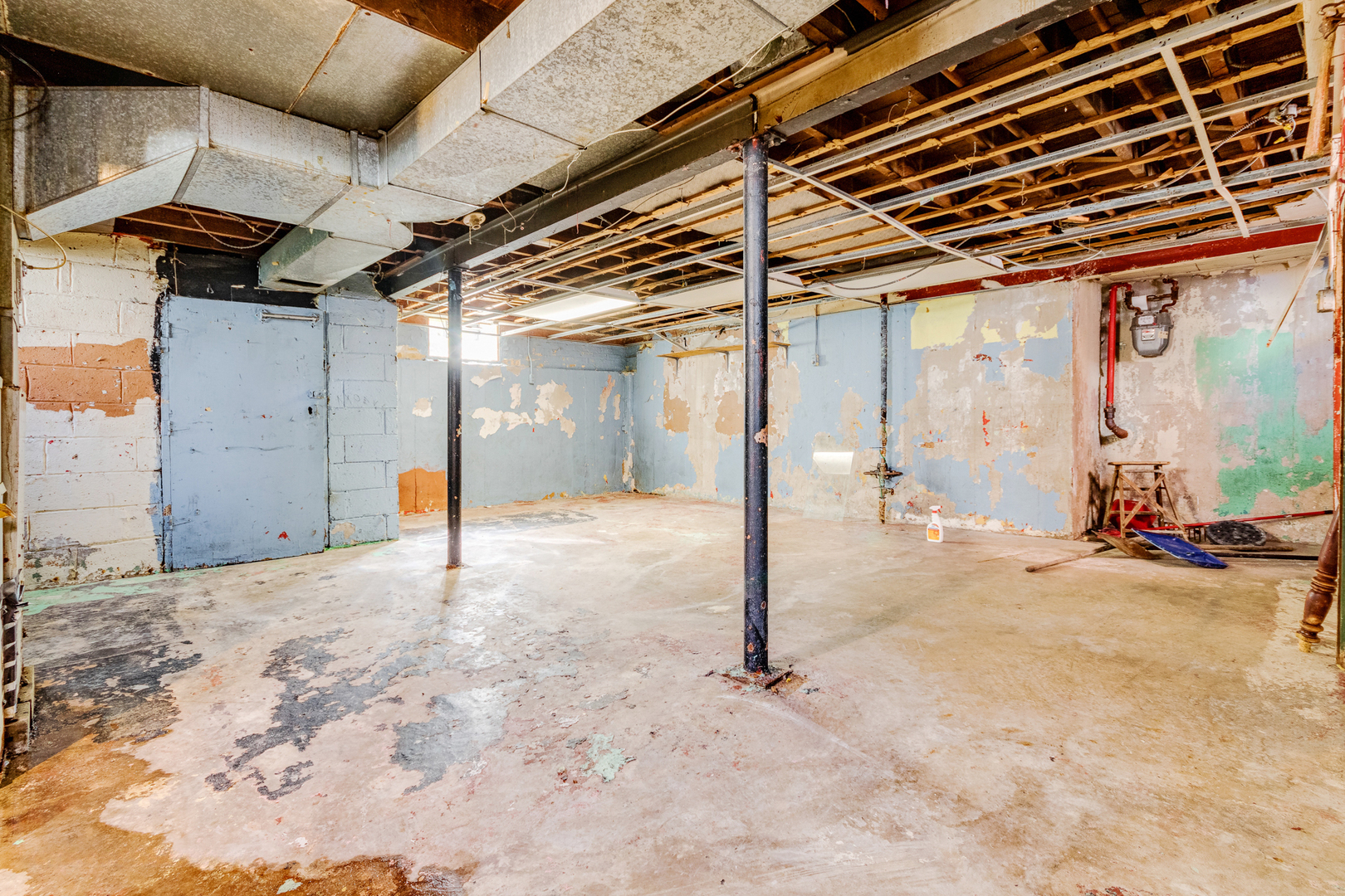2050 W 76th Street