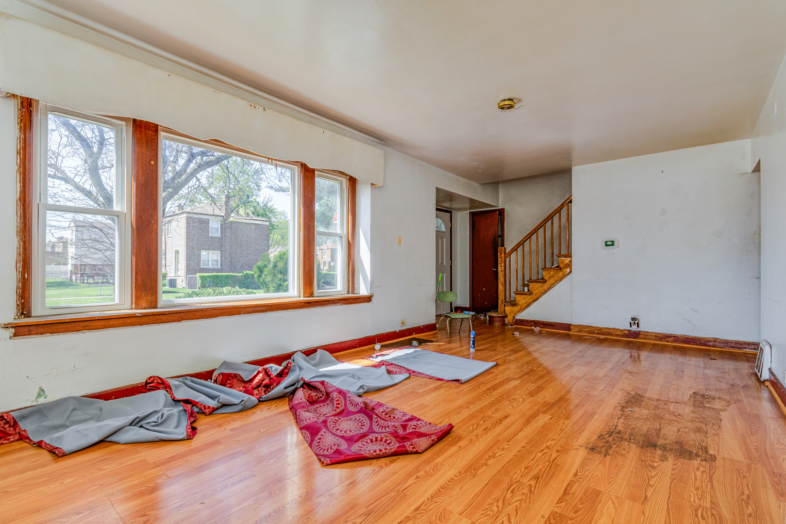 2050 W 76th Street