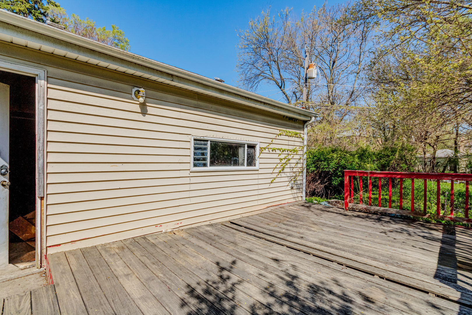2050 W 76th Street