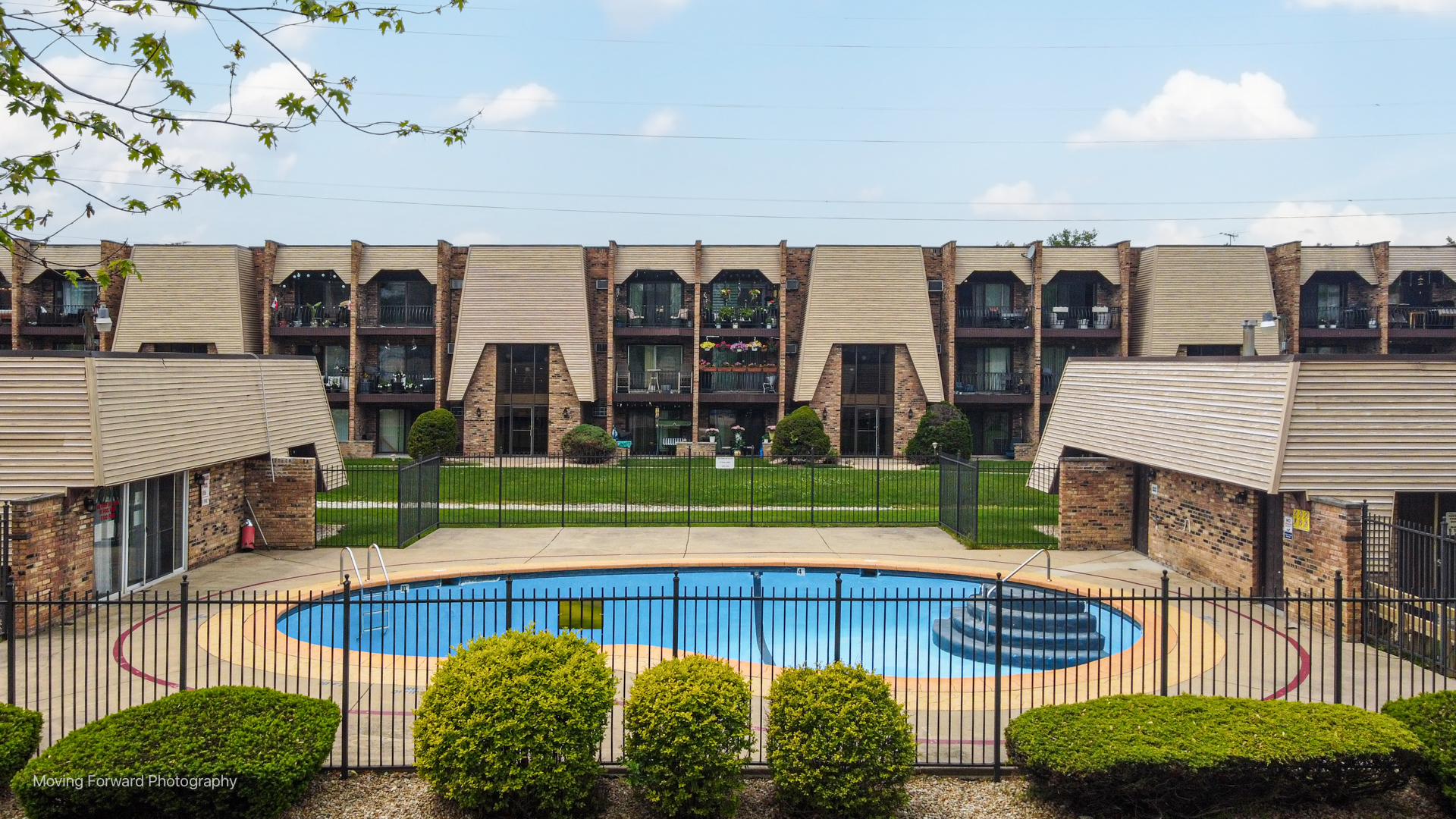 7316 Blackstone Avenue Unit: 31