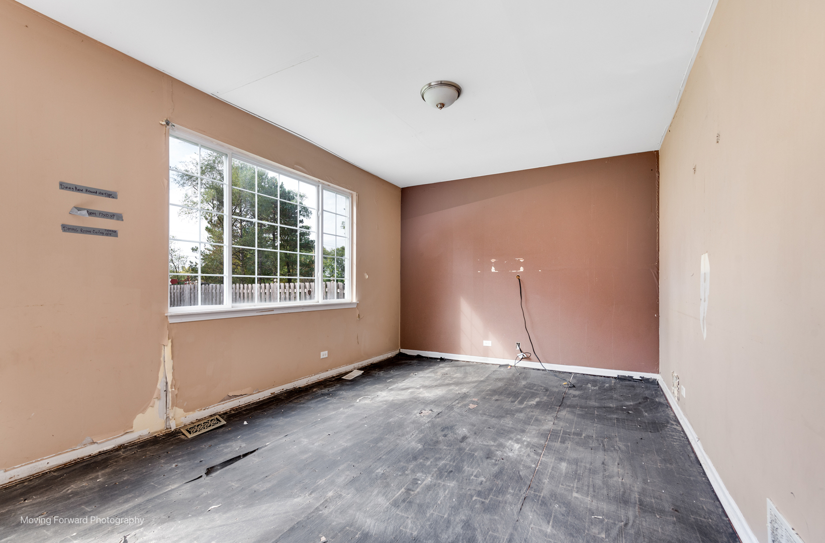 1098 Walker Court