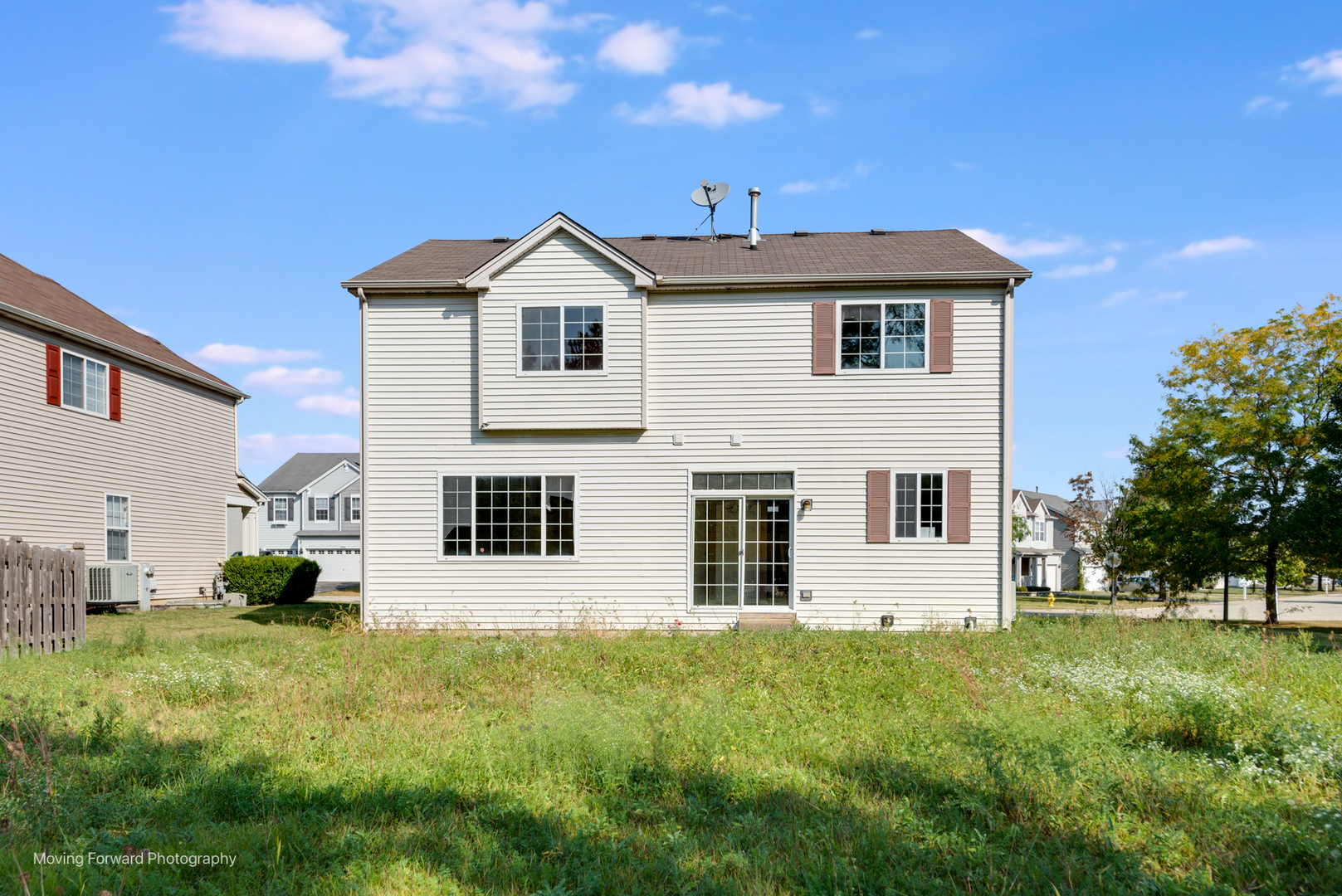 1098 Walker Court