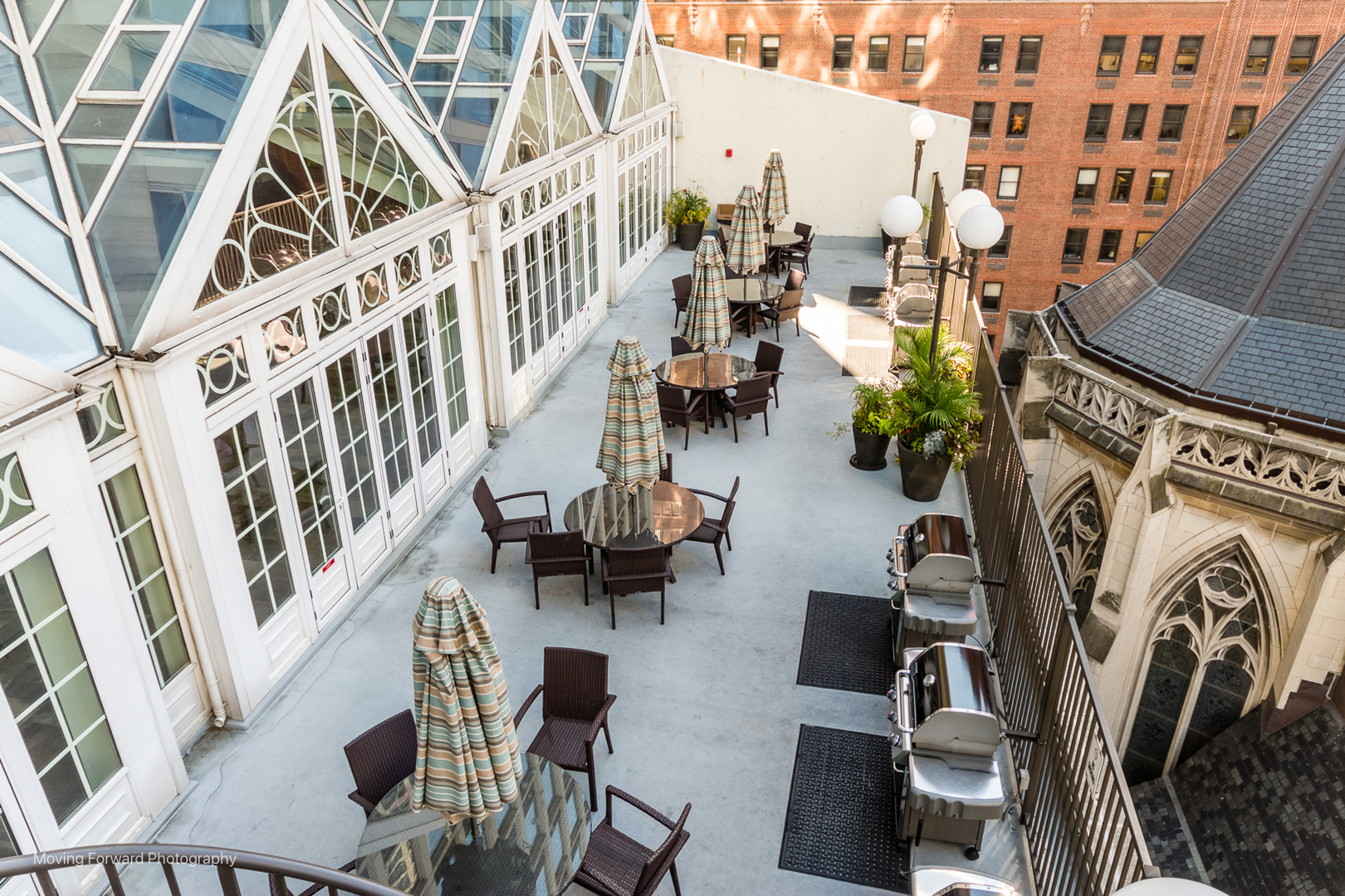 111 E Chestnut Street Unit: 40C
