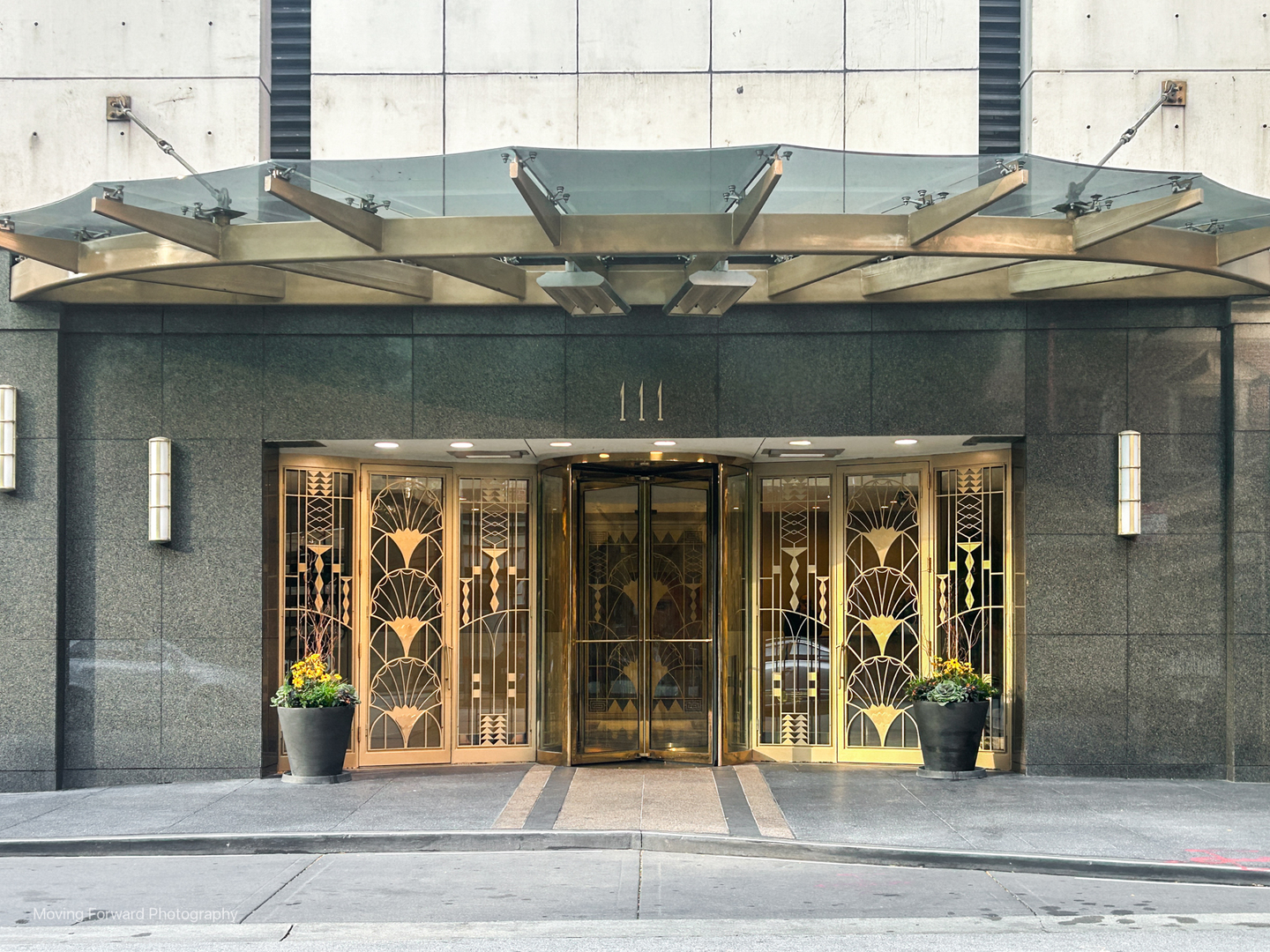111 E Chestnut Street Unit: 40C
