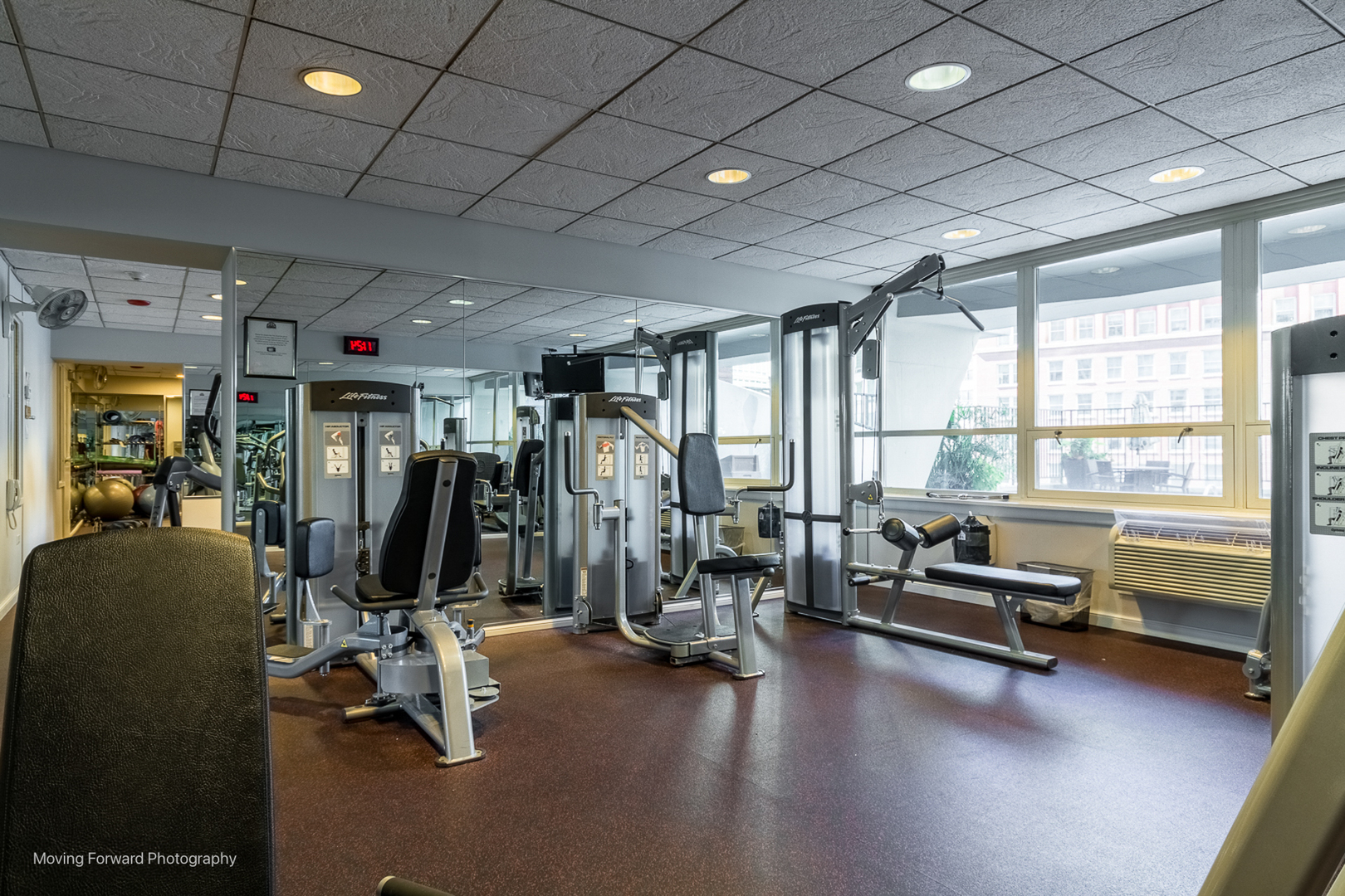 111 E Chestnut Street Unit: 40C