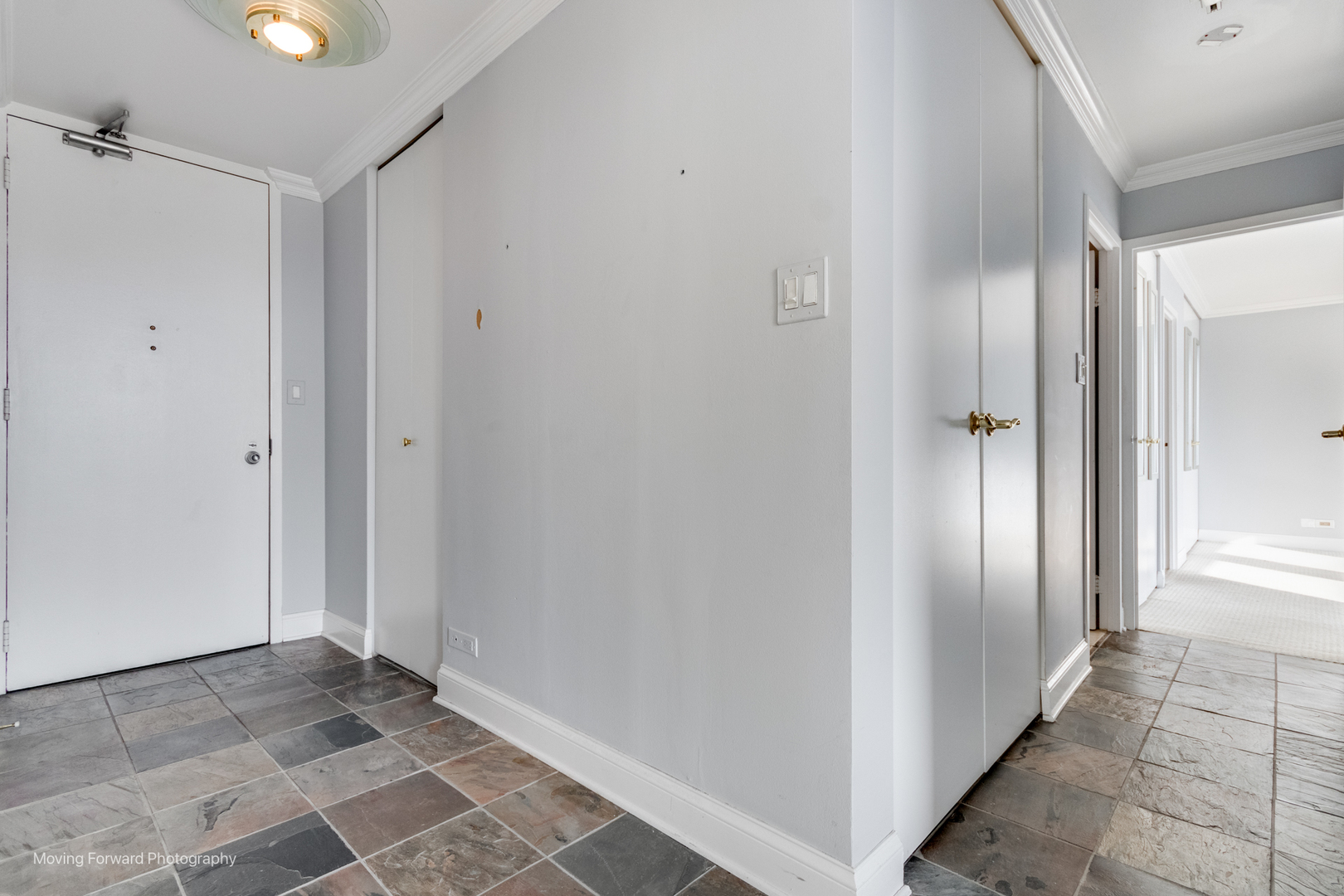 111 E Chestnut Street Unit: 40C