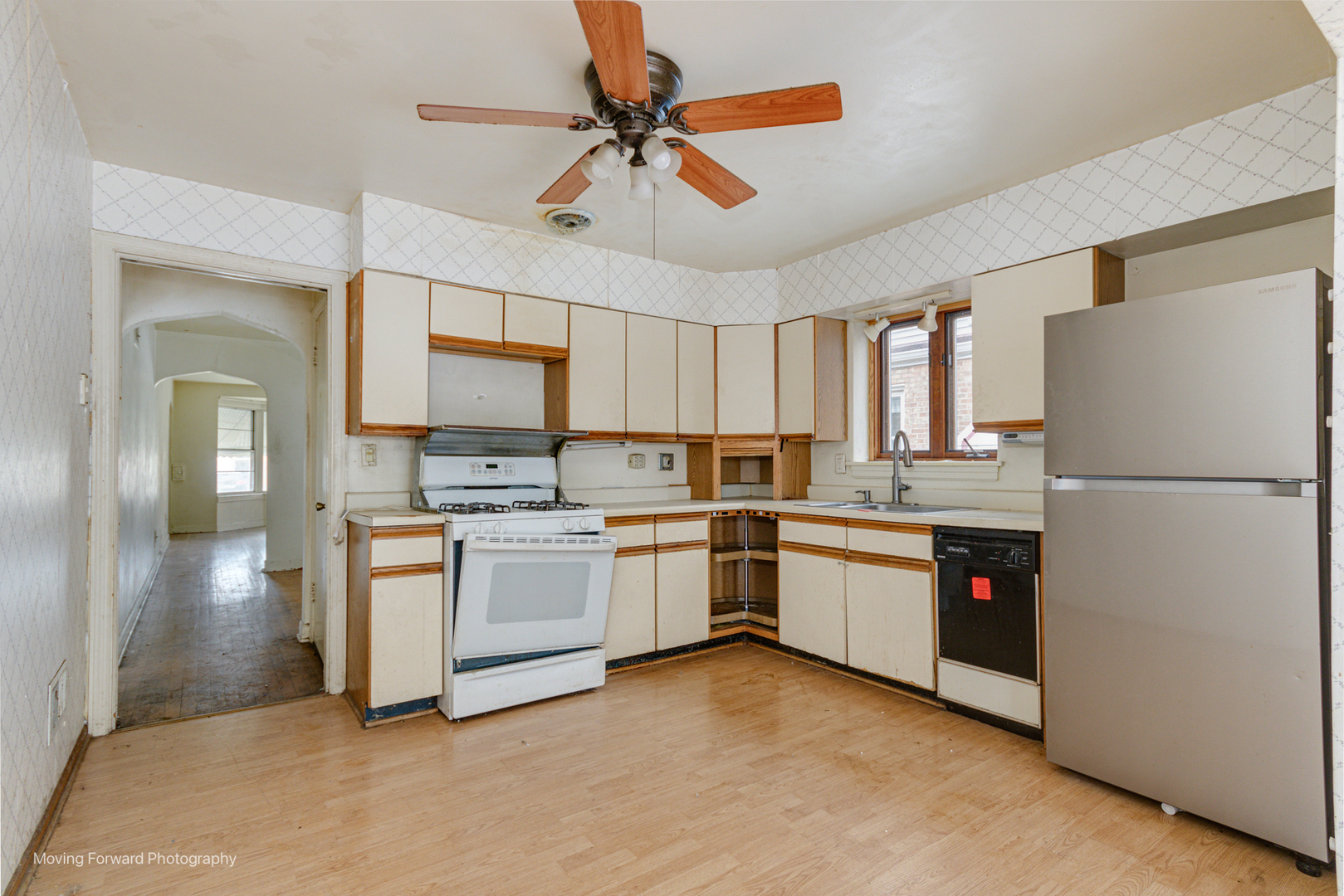 1807 N 74th Court