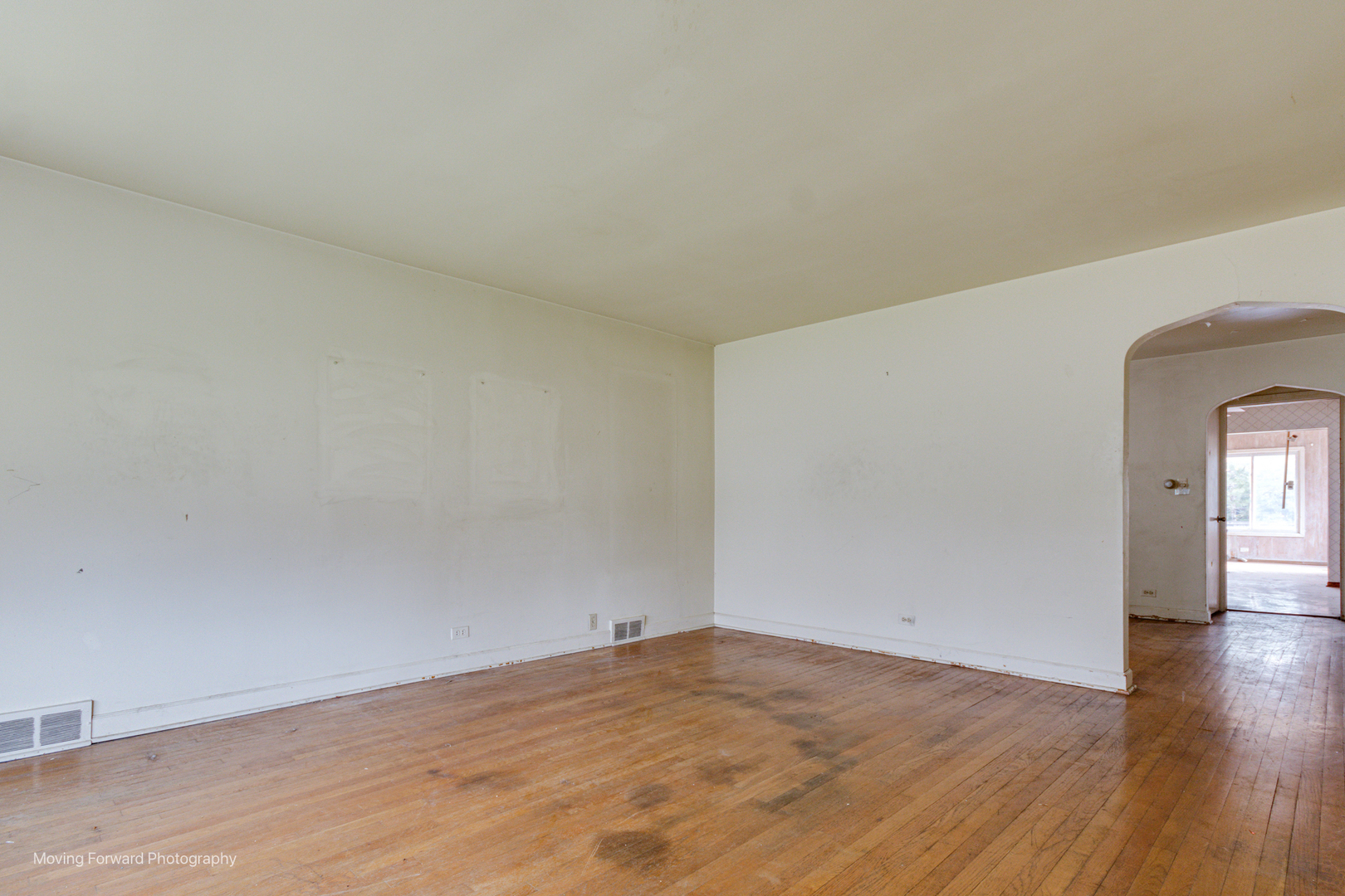 1807 N 74th Court
