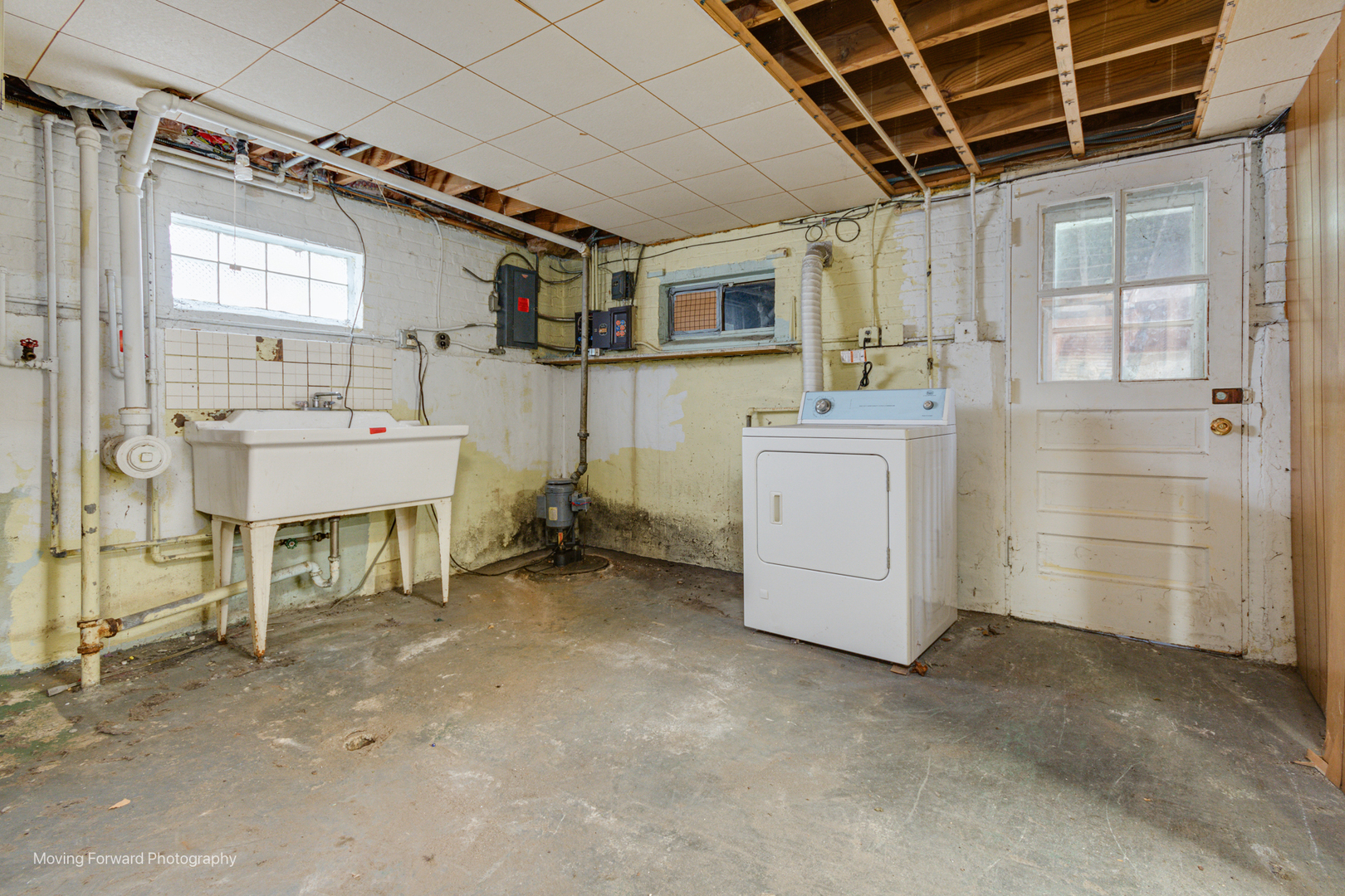 1807 N 74th Court