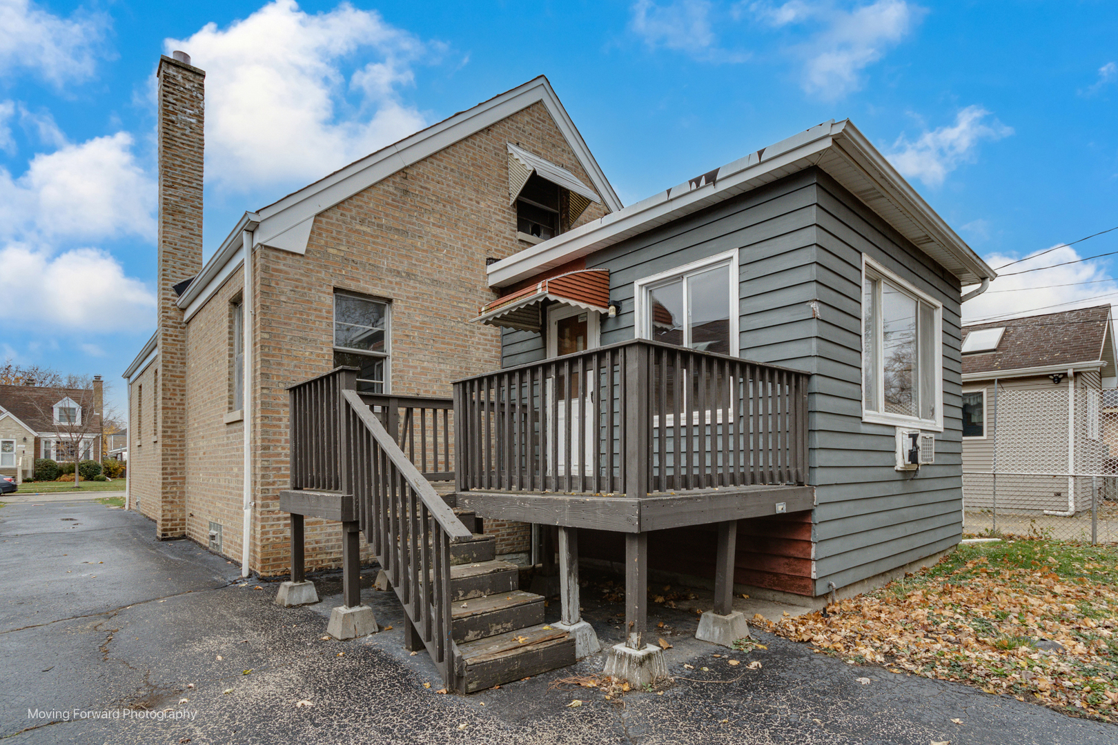 1807 N 74th Court