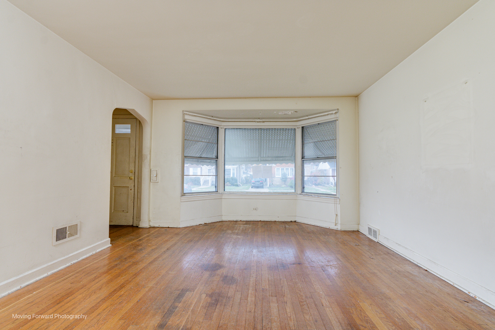 1807 N 74th Court