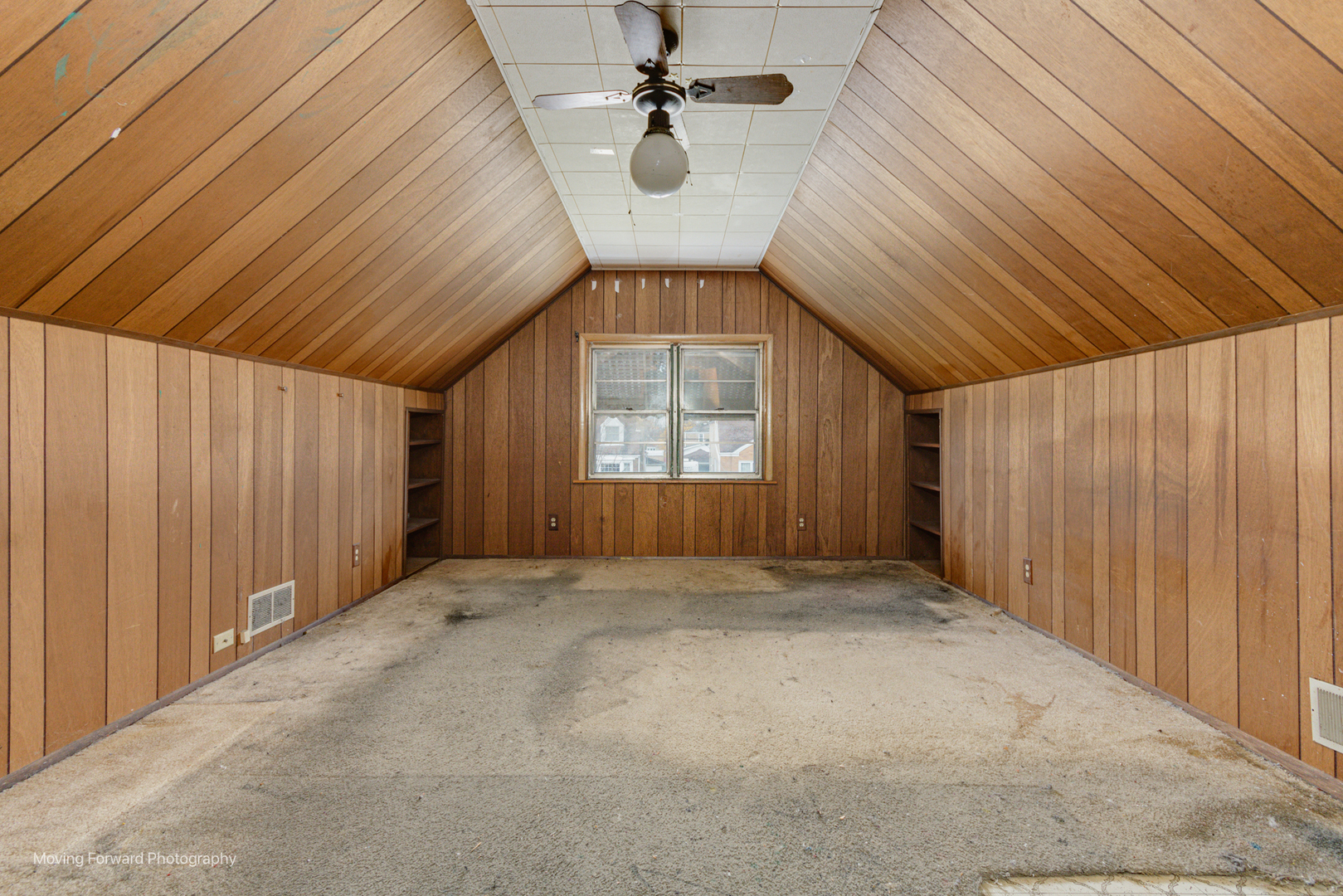 1807 N 74th Court