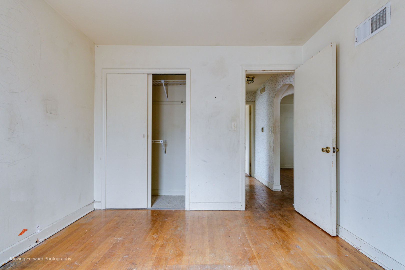 1807 N 74th Court