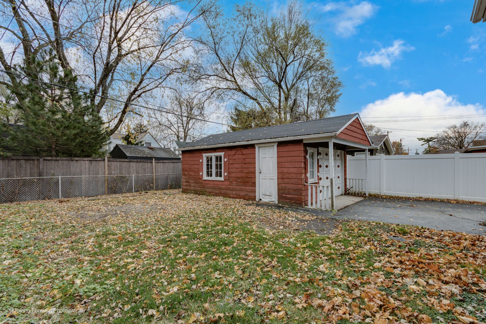 1807 N 74th Court