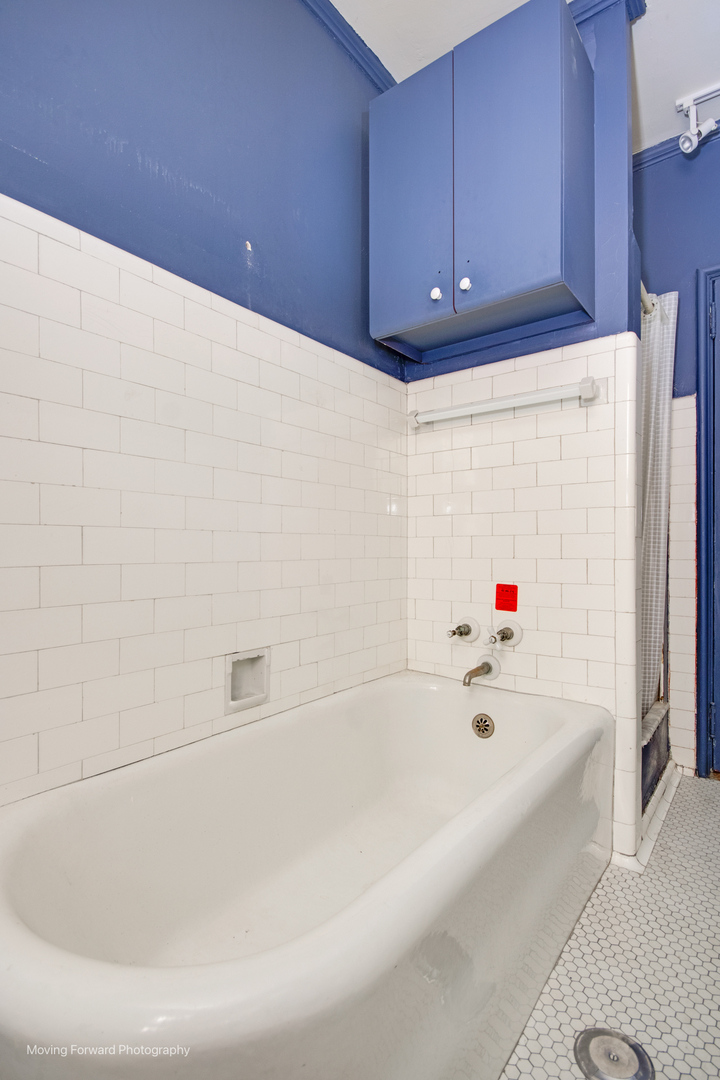 5712 S Kenwood Avenue Unit: 2