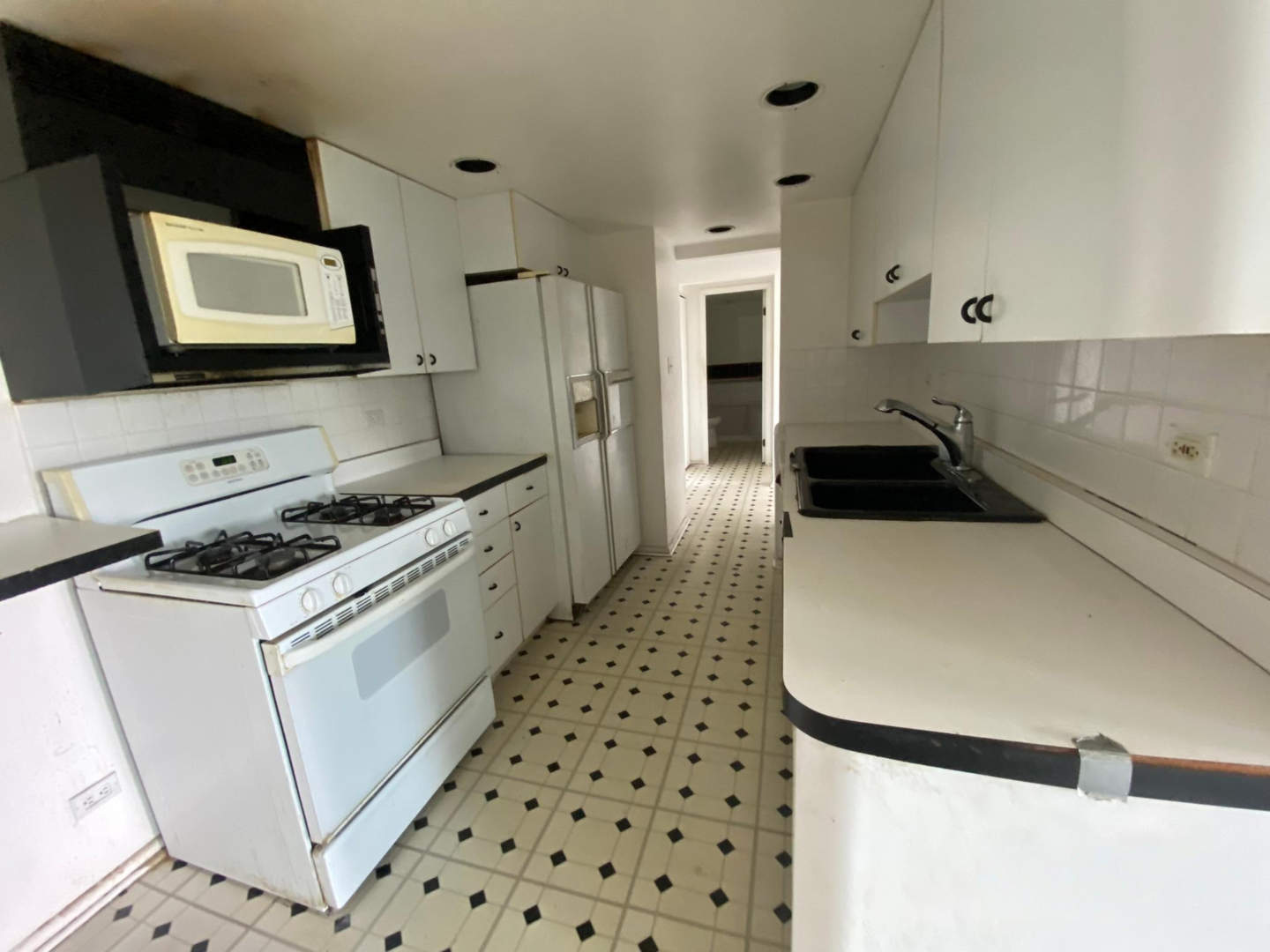 500 Park Avenue Unit: 726
