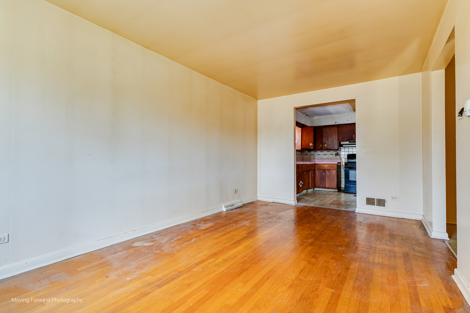 7652 W 63rd Place