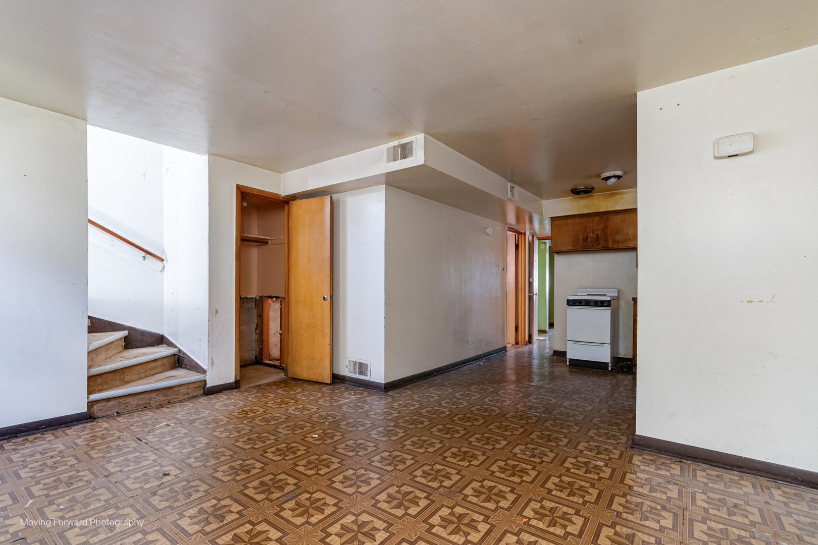 7652 W 63rd Place