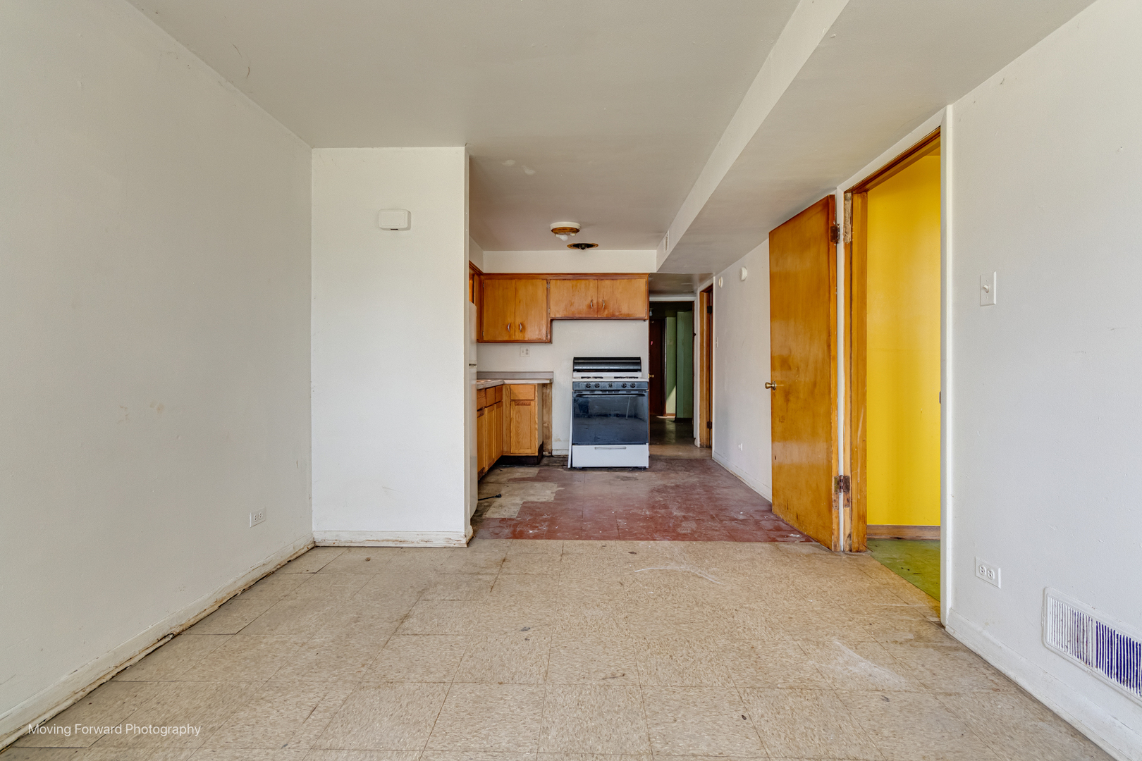 7652 W 63rd Place