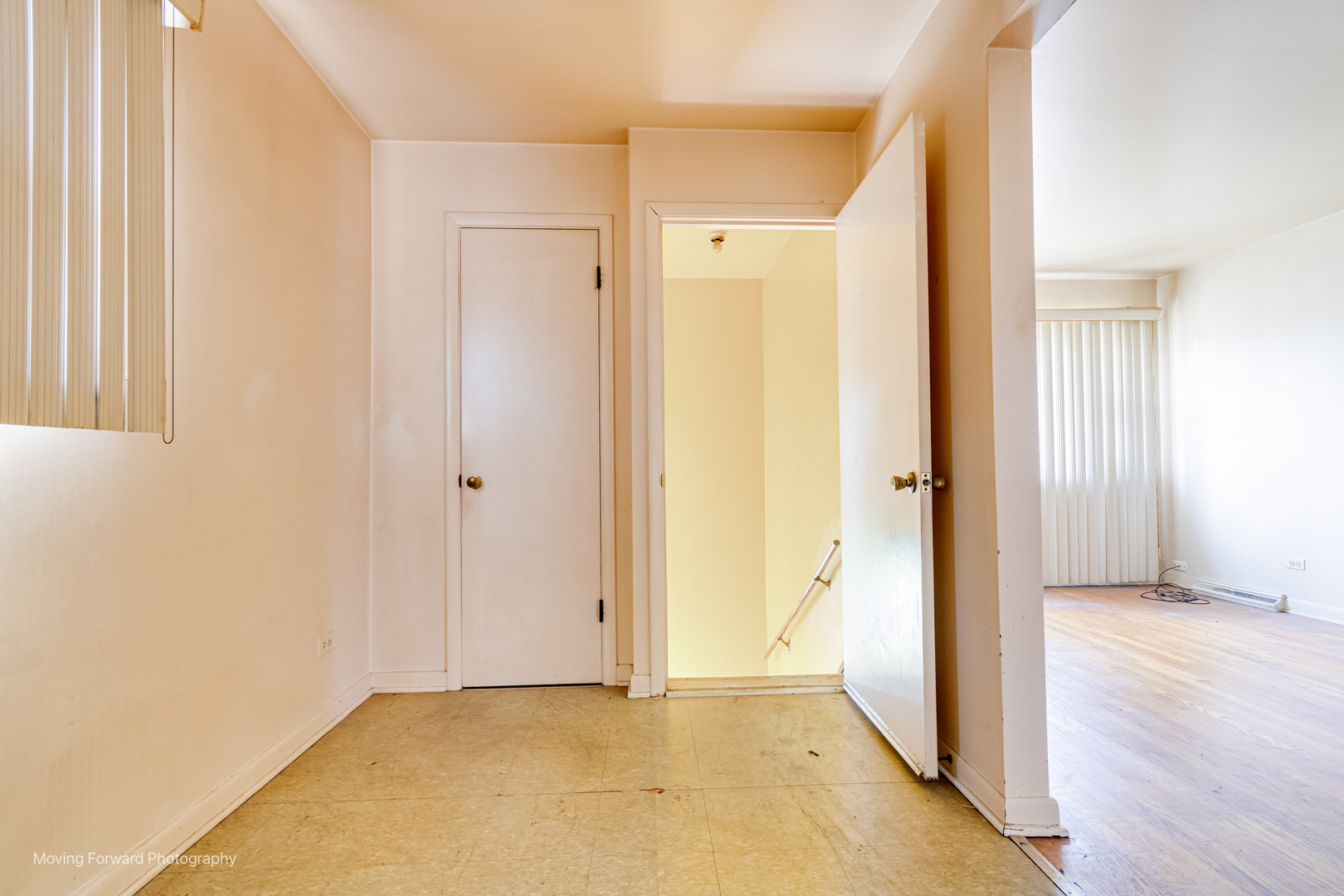 7652 W 63rd Place