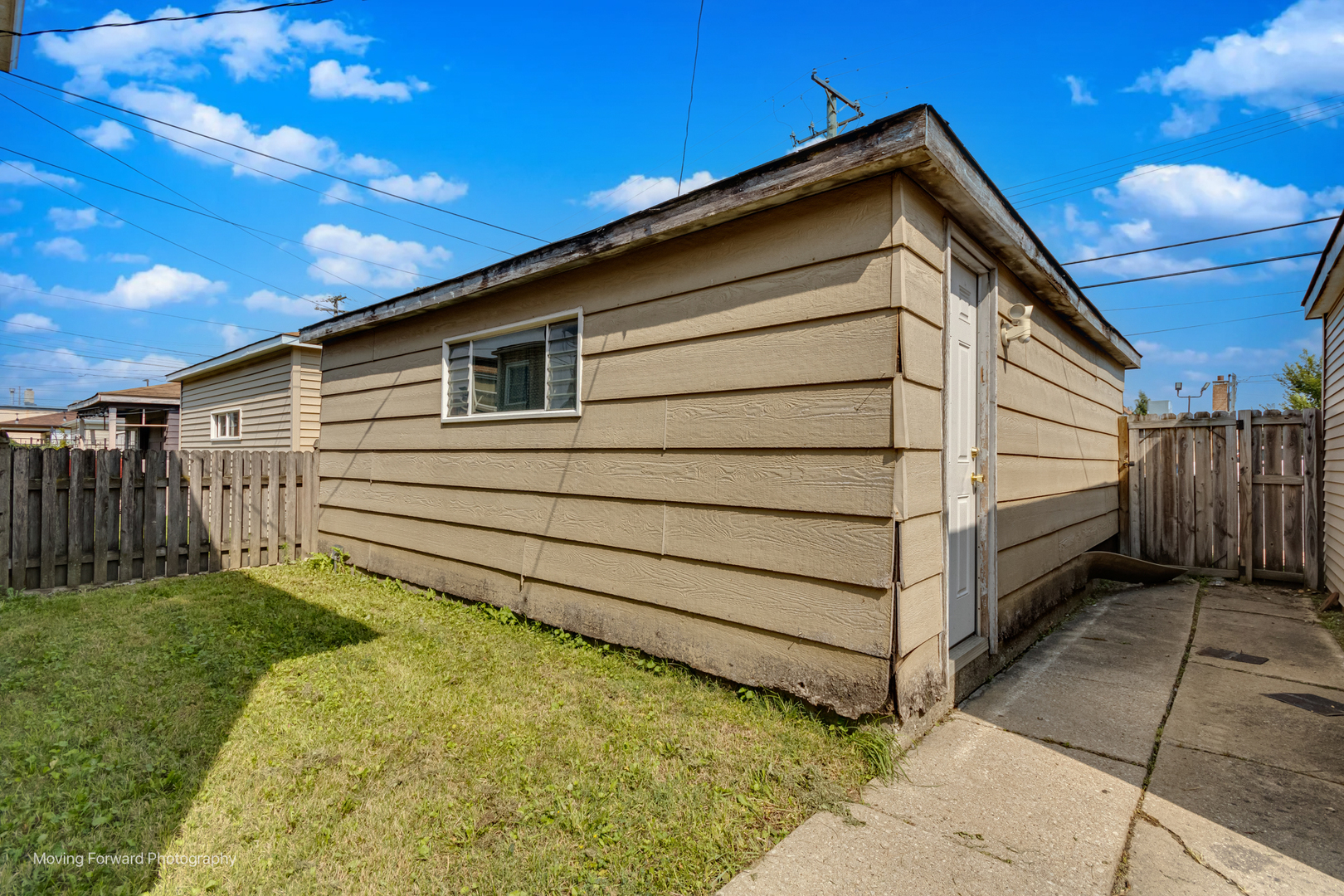 7652 W 63rd Place