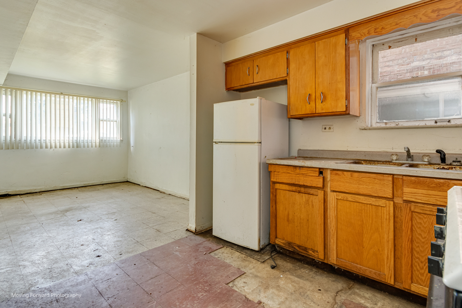 7652 W 63rd Place