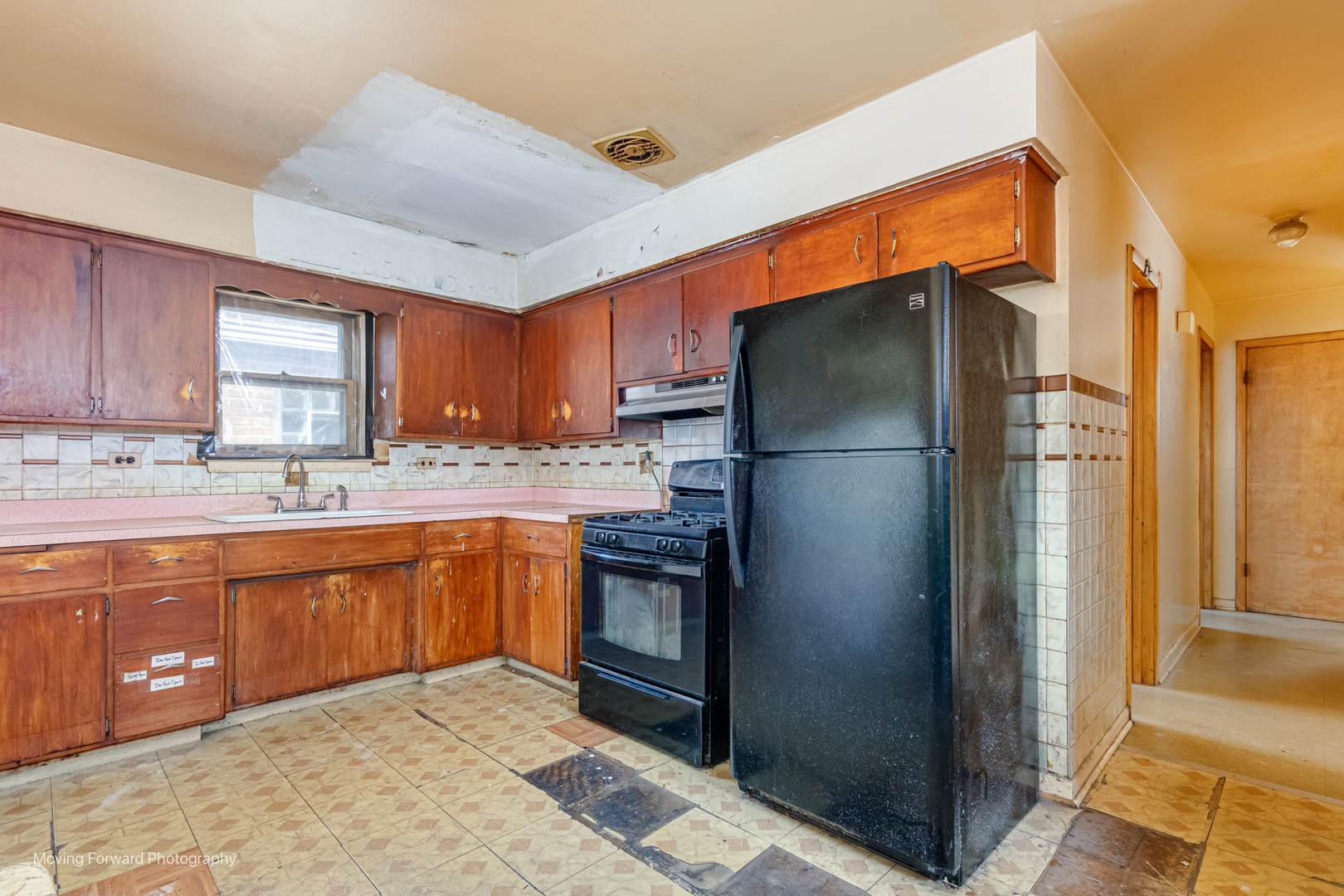 7652 W 63rd Place