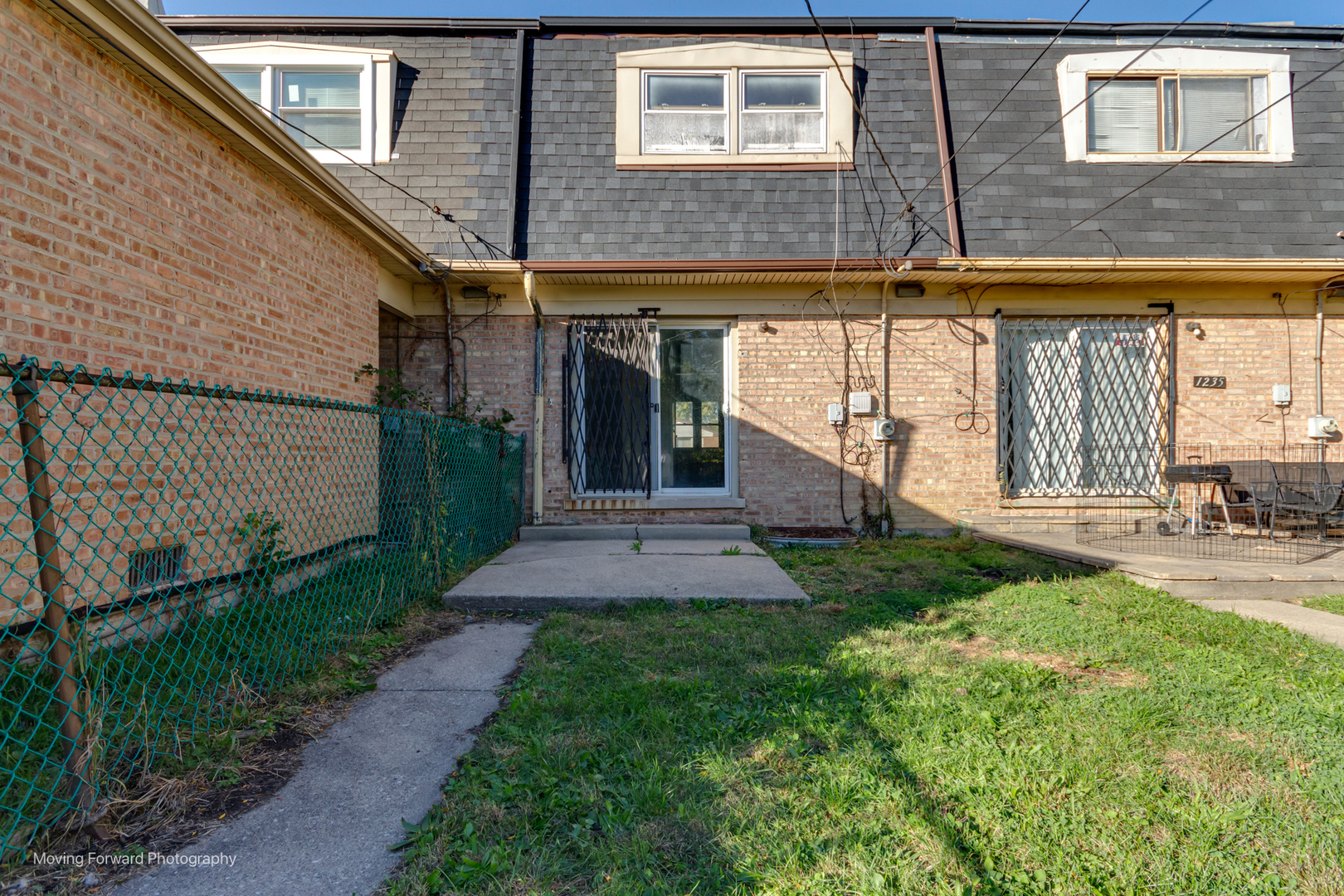 1237 W 110th Place