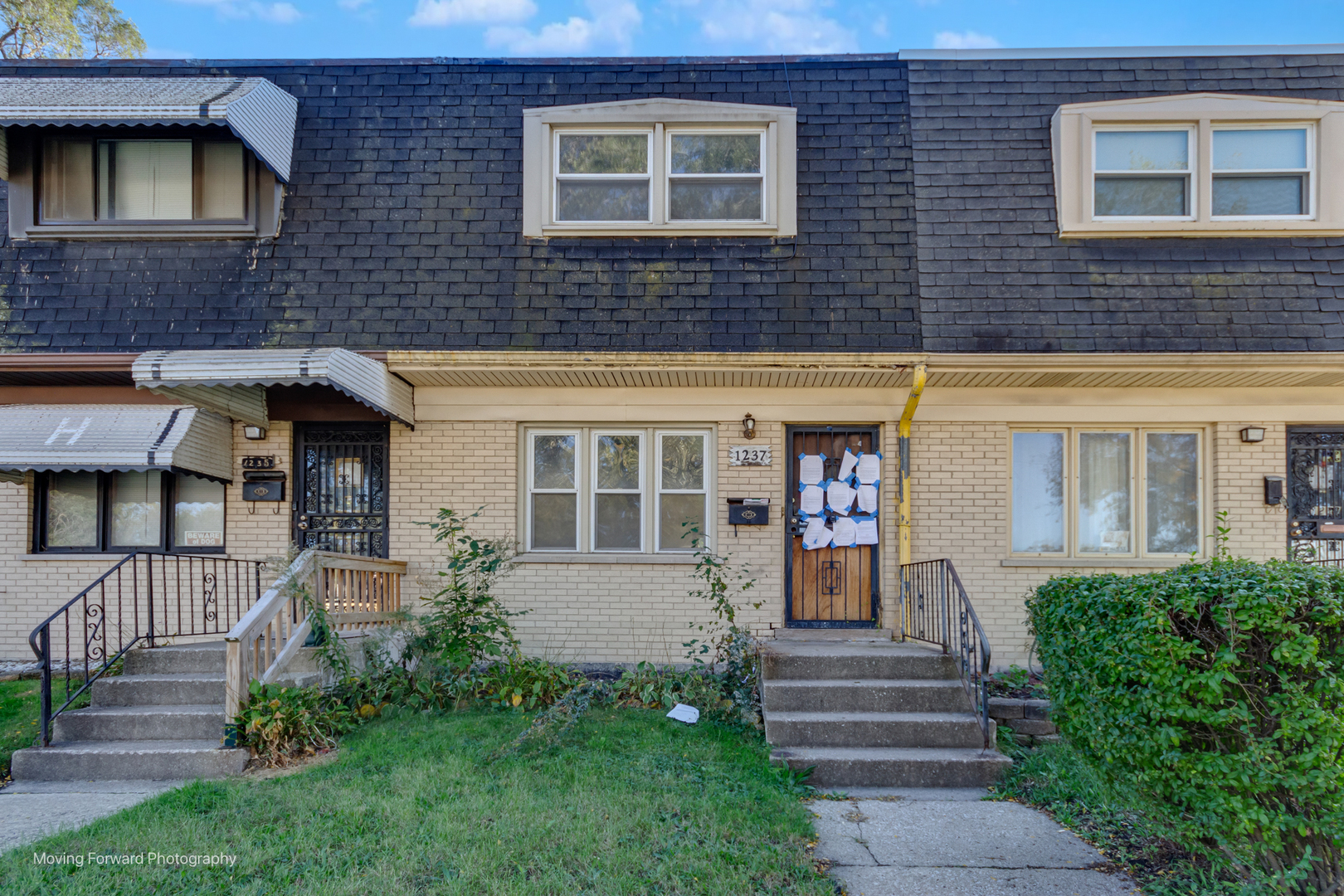 1237 W 110th Place