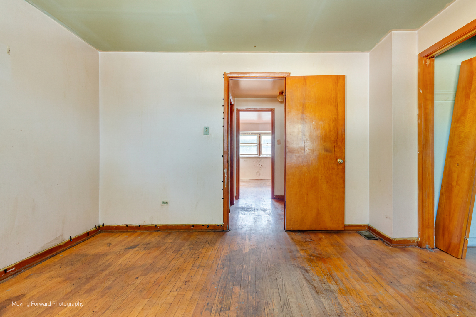 1237 W 110th Place