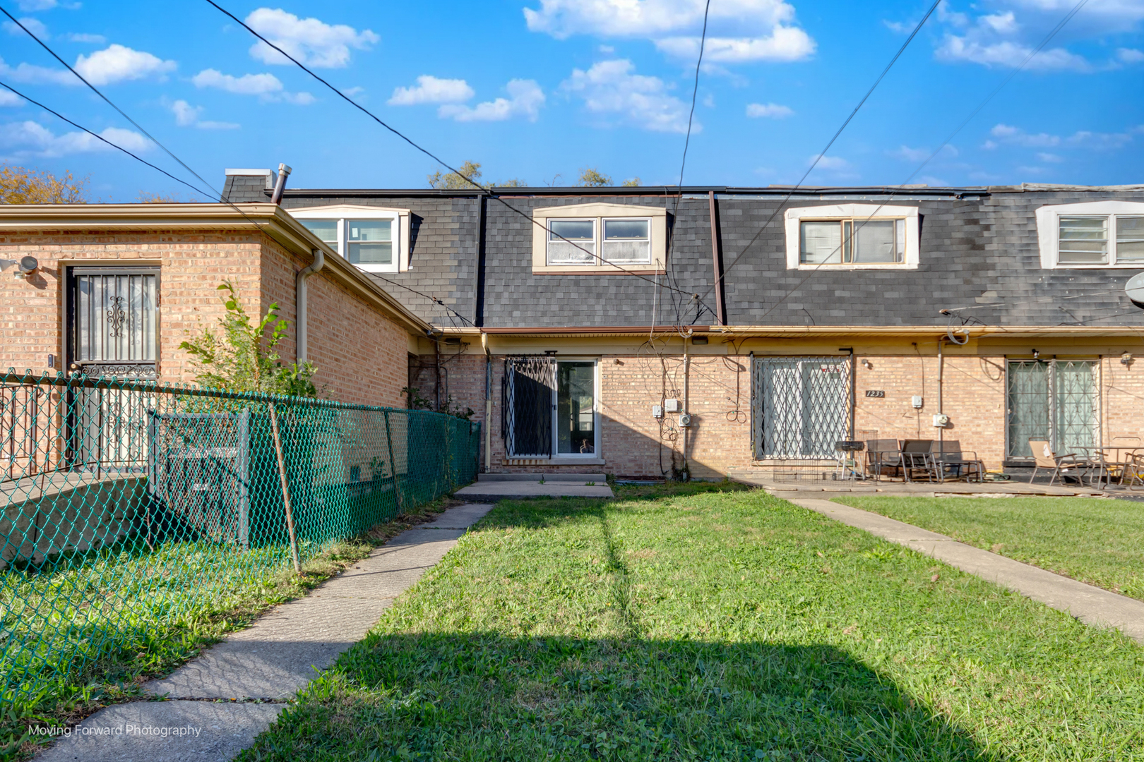 1237 W 110th Place