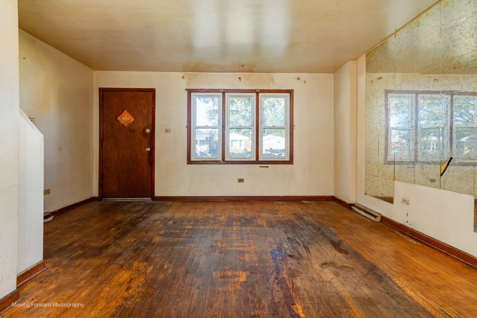 1237 W 110th Place