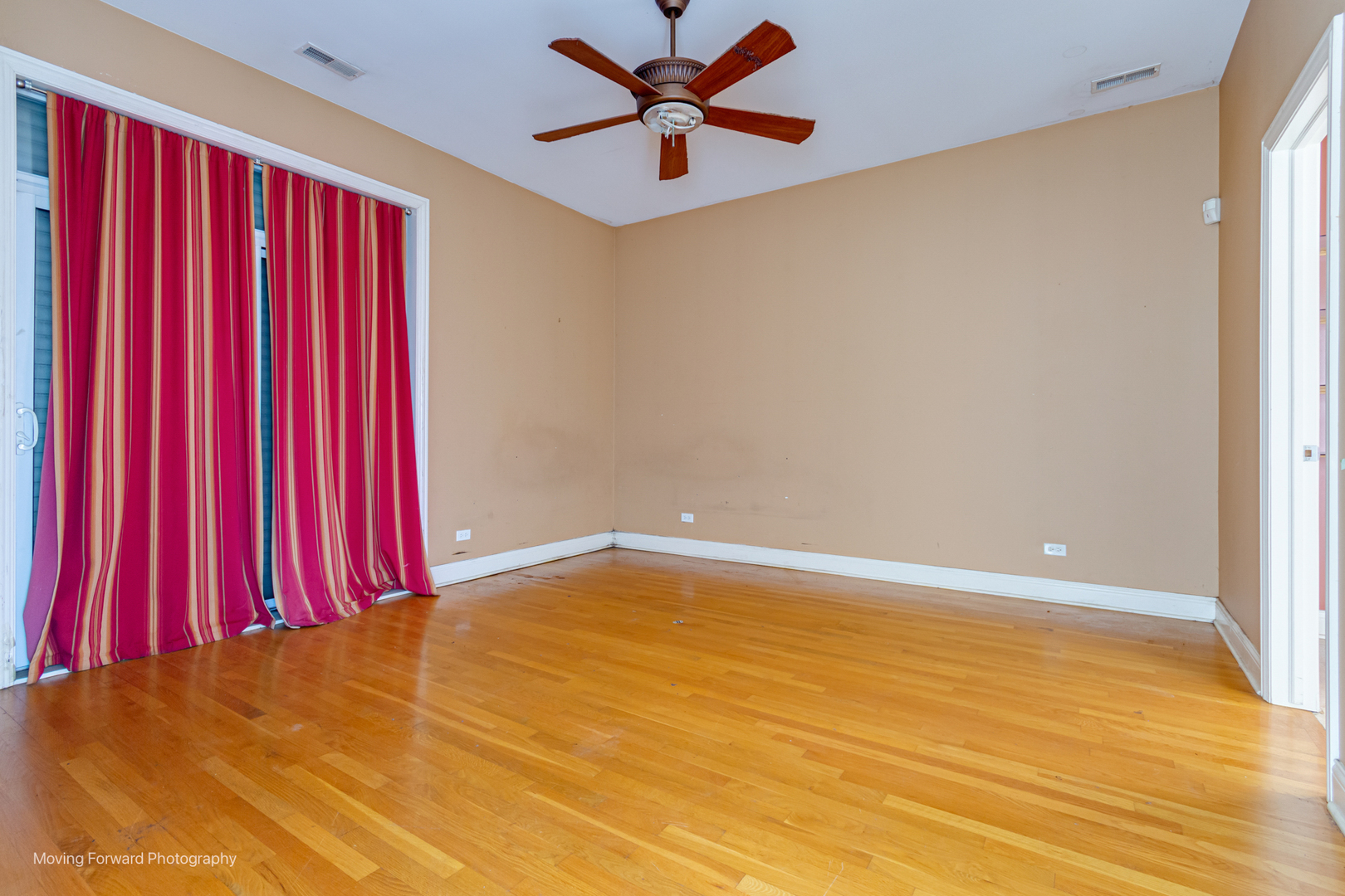 4900 S VINCENNES Avenue Unit: 3