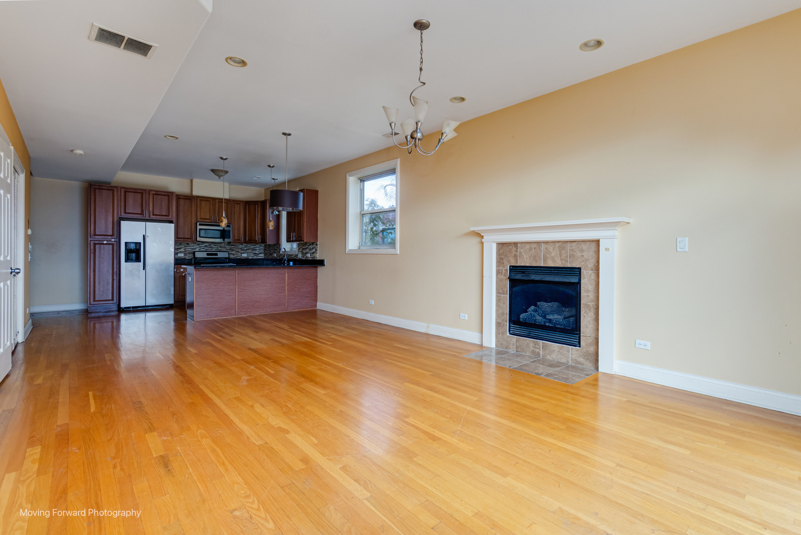 4900 S VINCENNES Avenue Unit: 3