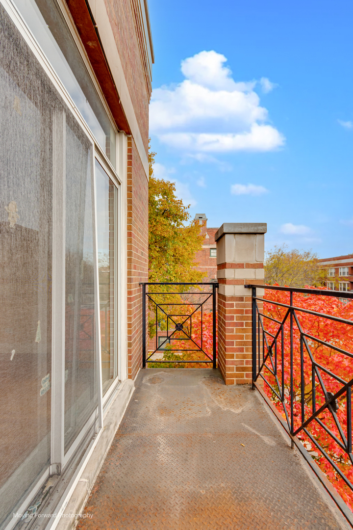 4900 S VINCENNES Avenue Unit: 3