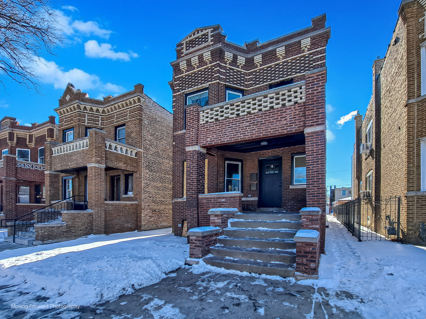 4941 W Iowa Street