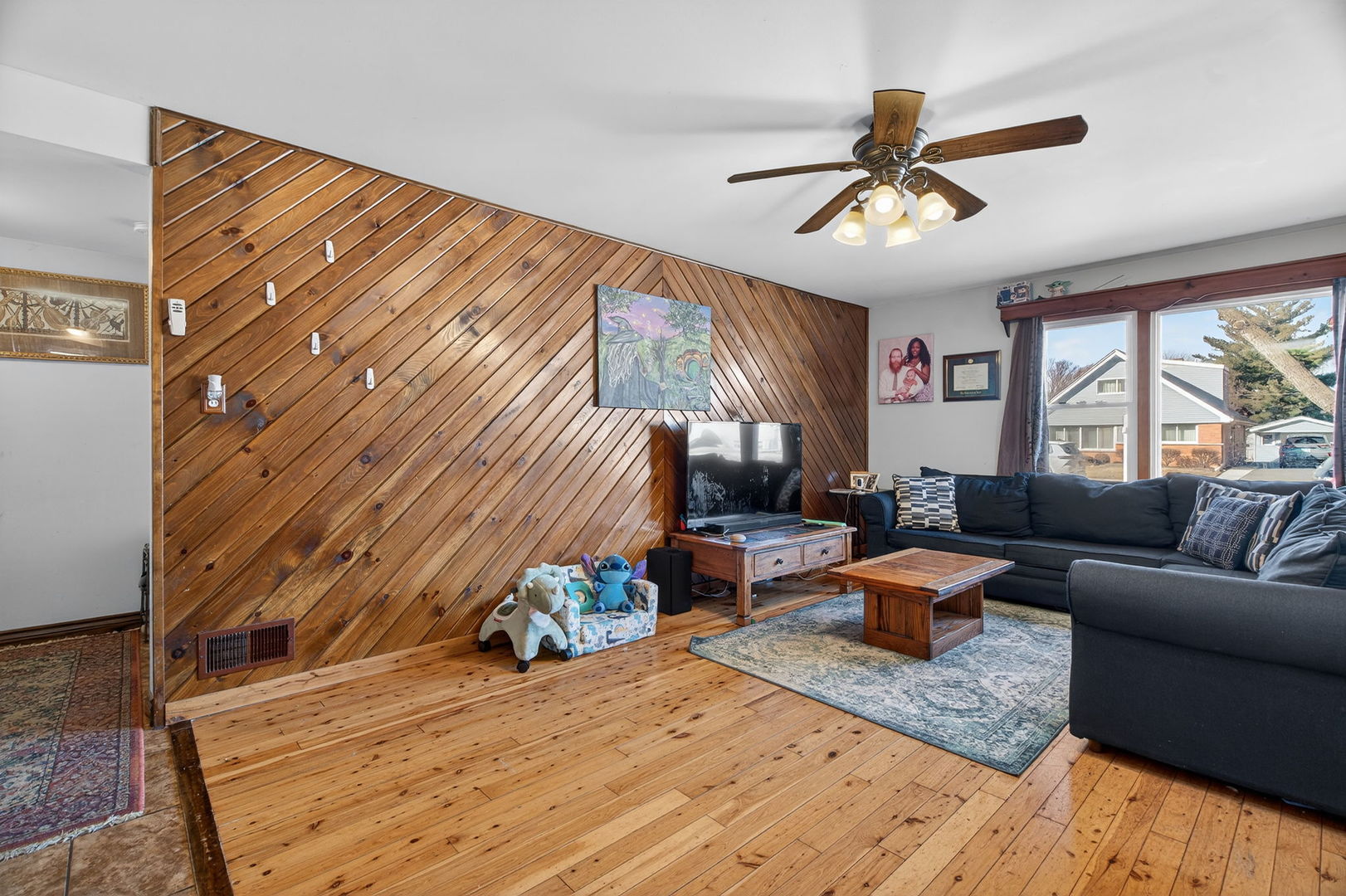 3631 W 121st Place