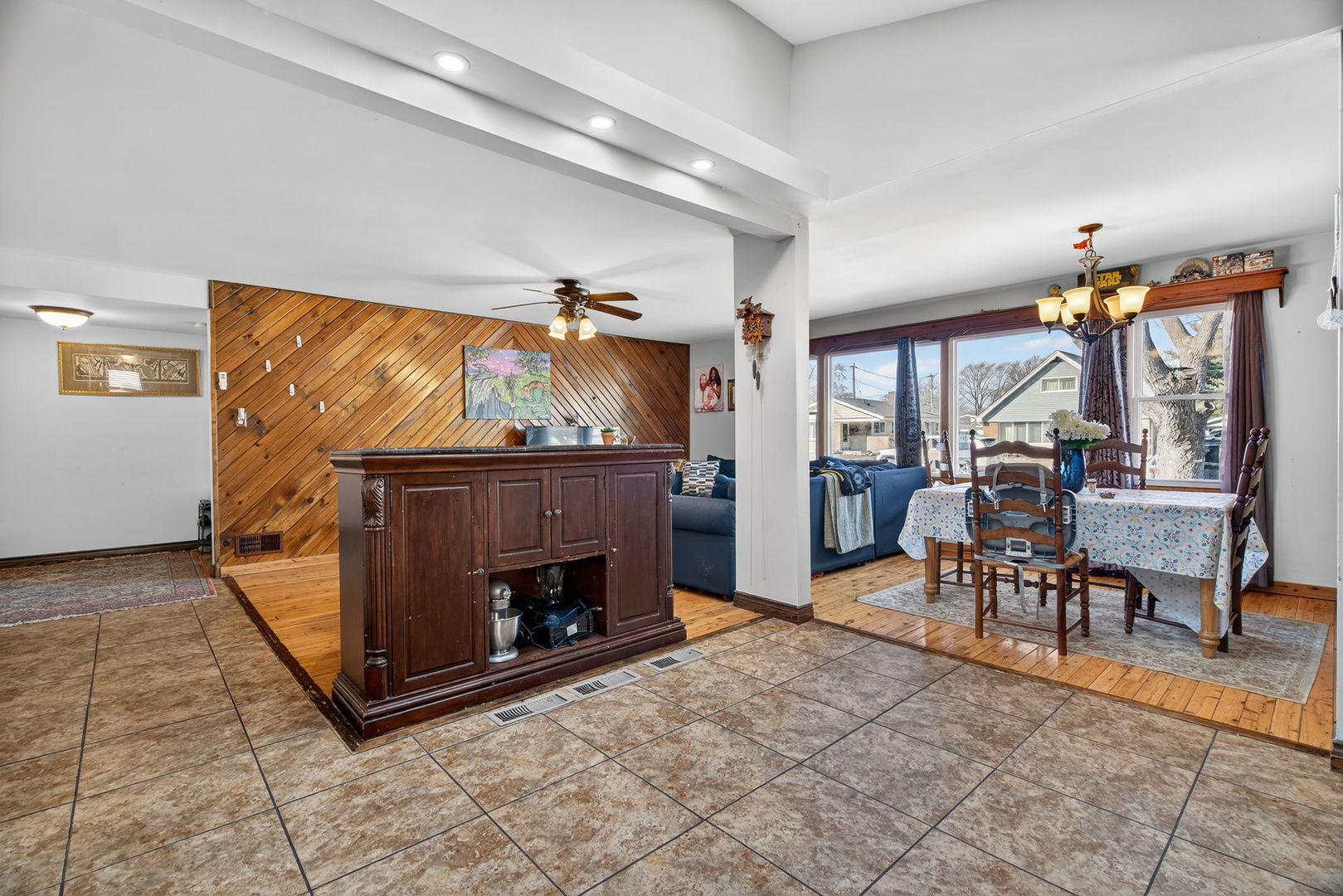 3631 W 121st Place