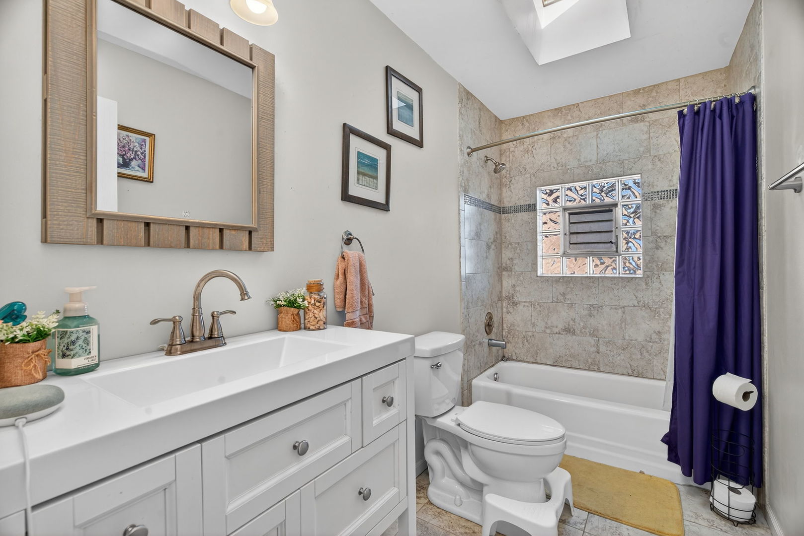 3631 W 121st Place